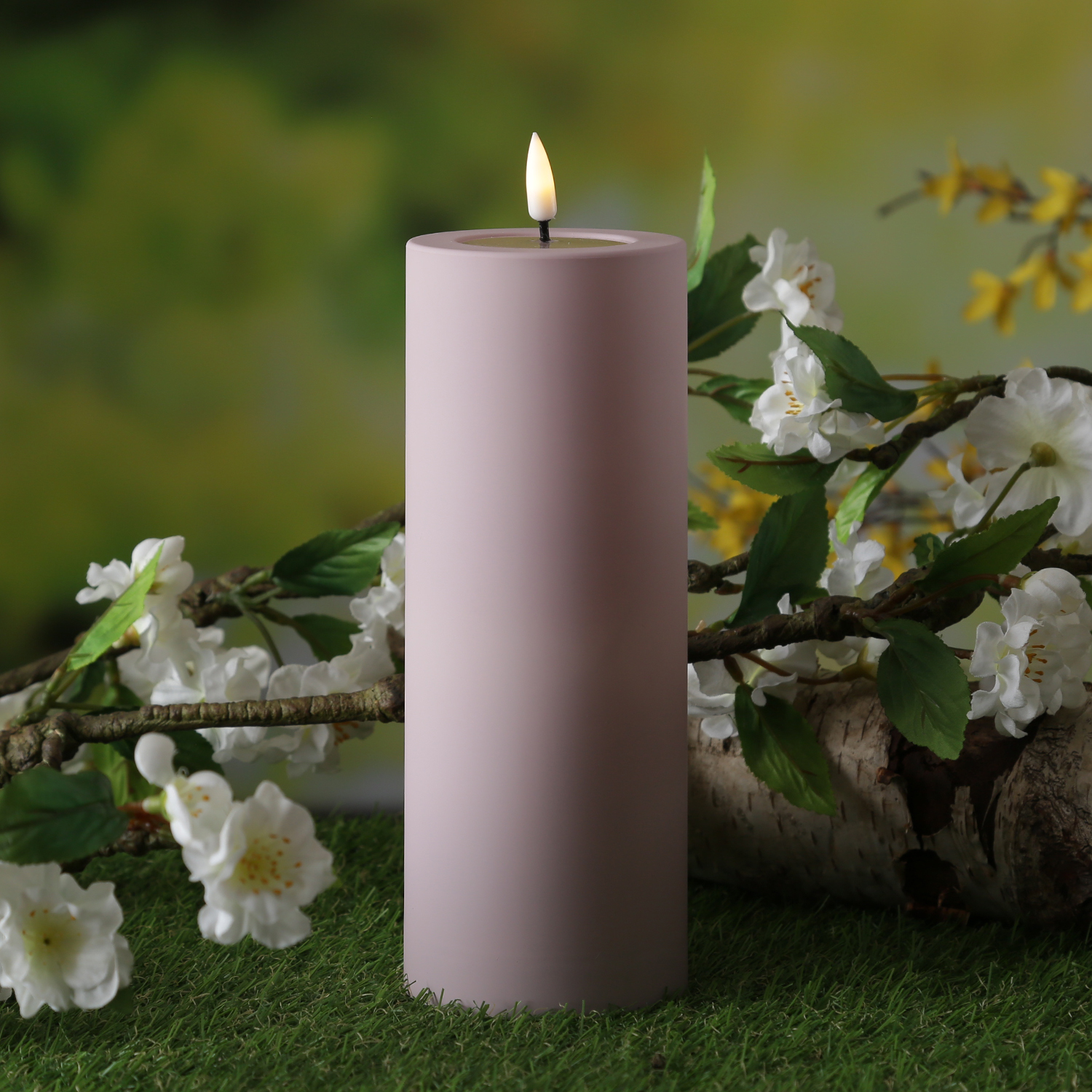 LED Stumpenkerze MIA - Kunststoff - realistische 3D Flamme - H: 20cm - outdoor - pastell lila LED Stumpenkerze MIA - Kunststoff - realistische 3D Flamme - H: 20cm - outdoor - pastell lila