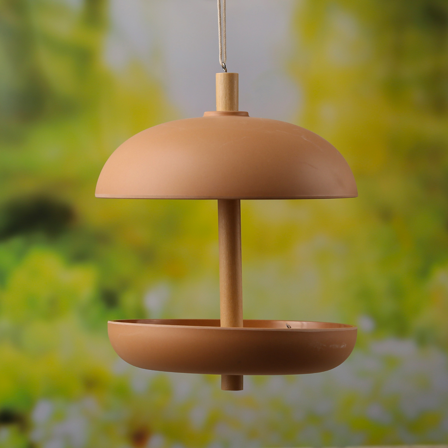 Vogelfutterstation - Futterstelle - Vogeltränke - Bambus - H: 25cm - D: 21cm - terracotta Vogelfutterstation - Futterstelle - Vogeltränke - Bambus - H: 25cm - D: 21cm - terracotta