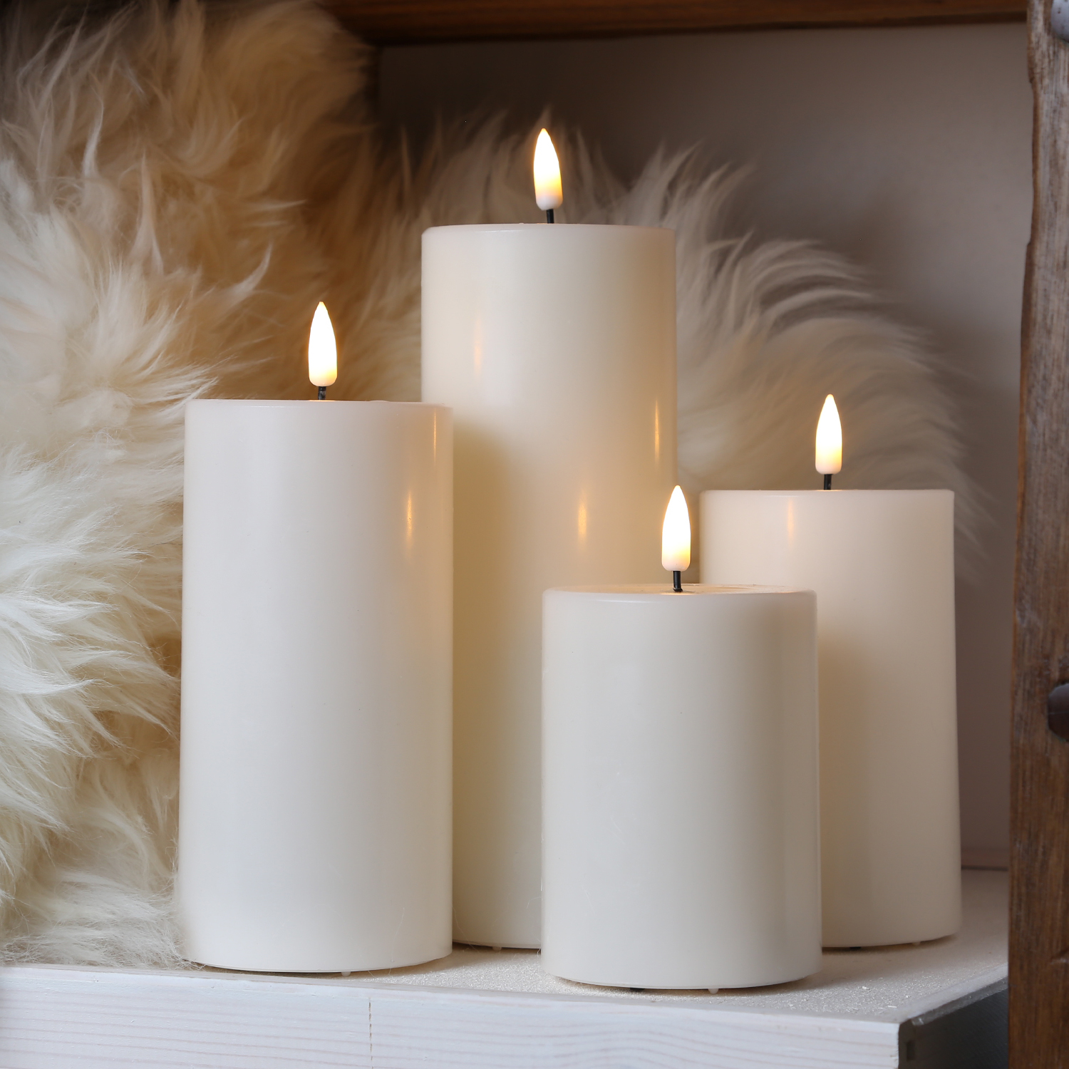 LED Stumpenkerze MIA - Echtwachs - realistische 3D Flamme - H: 12,5cm - Batteriebetrieb - creme LED Stumpenkerze MIA - Echtwachs - realistische 3D Flamme - H: 12,5cm - Batteriebetrieb - creme