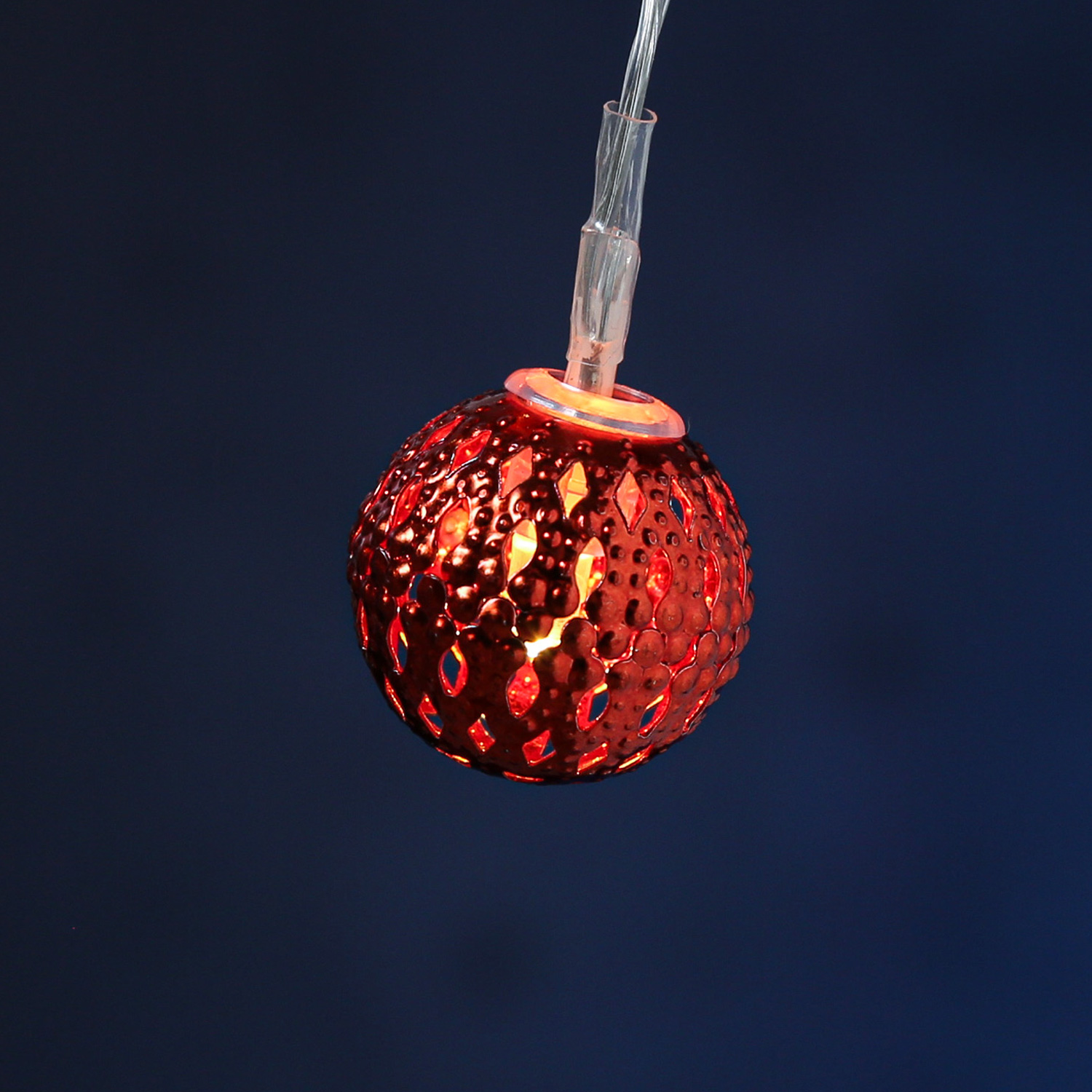 LED Dekolichterkette Metallkugeln - 10 warmweiße LED - D: 2,5cm - L: 0,9m - Batterie - weiß LED Dekolichterkette Metallkugeln - 10 warmweiße LED - D: 2,5cm - L: 0,9m - Batterie - weiß