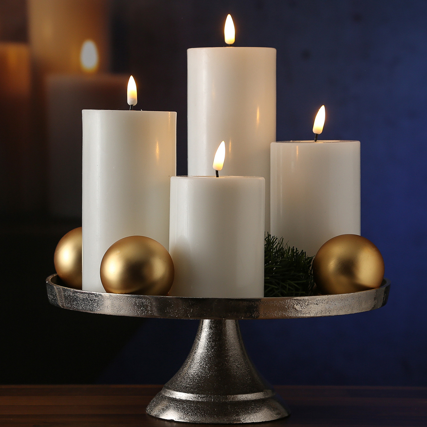 LED Kerzenset MIA - Echtwachs - 4 Größen - inkl. Batterien und Fernbedienung - weiß - 4er Set LED Kerzenset MIA - Echtwachs - 4 Größen - inkl. Batterien und Fernbedienung - weiß - 4er Set