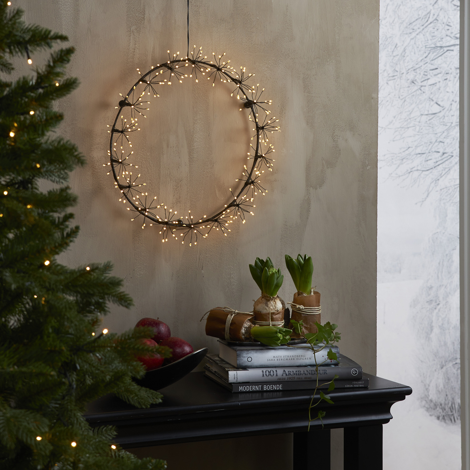 LED Lichtkranz Dew Drop Flower - 270 warmweiße LED - D: 35cm - Indoor - schwarz LED Lichtkranz Dew Drop Flower - 270 warmweiße LED - D: 35cm - Indoor - schwarz