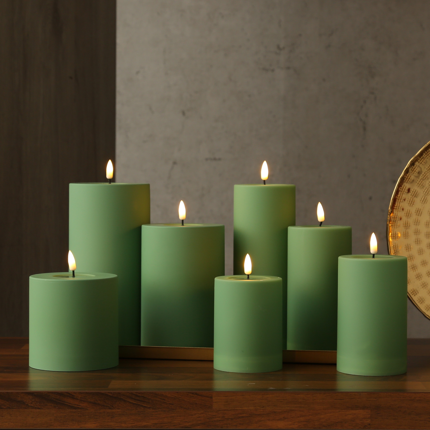 LED Stumpenkerze MIA - Kunststoff - realistische 3D Flamme - H: 15cm - outdoor - grün LED Stumpenkerze MIA - Kunststoff - realistische 3D Flamme - H: 15cm - outdoor - grün