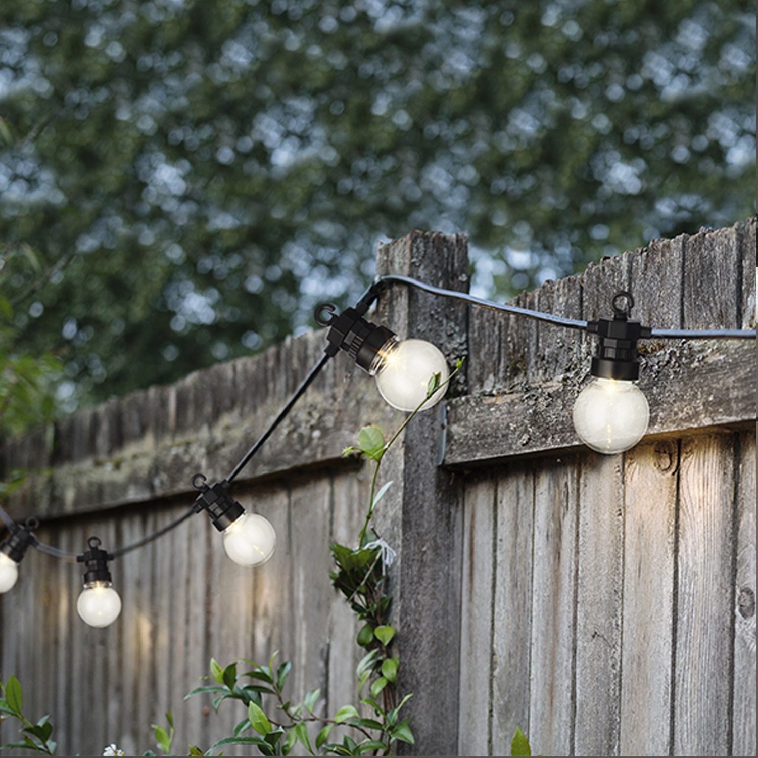 LED Party Lichterkette Circus - 20 LED - L: 8,8m - koppelbar bis 100 LED - 8 Funktionen - für Außen LED Party Lichterkette Circus - 20 LED - L: 8,8m - koppelbar bis 100 LED - 8 Funktionen - für Außen