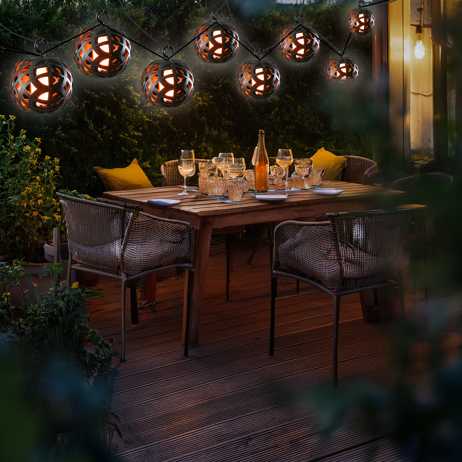 LED Solar Lichterkette Feuerball - 8 Kugeln mit Flammeneffekt - Lichtsensor - L: 2,1m - für Außen