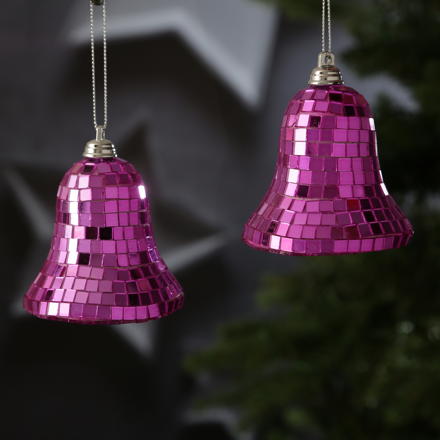 Christbaumschmuck Glocken - Weihnachtsbaumschmuck im Discokugel Look - H: 8cm - pink - 4er Set Christbaumschmuck Glocken - Weihnachtsbaumschmuck im Discokugel Look - H: 8cm - pink - 4er Set