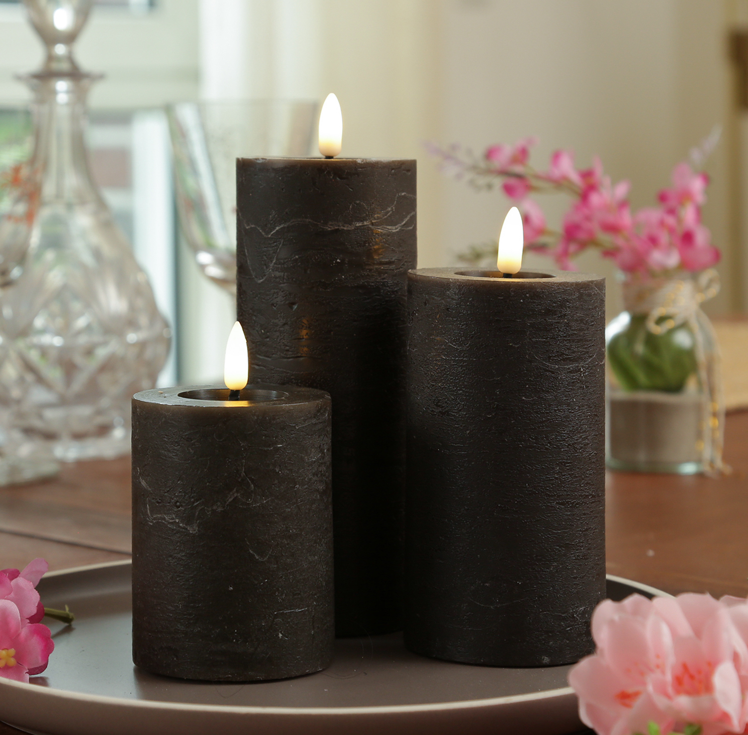 LED Kerze LINA - Rustik-Optik - Echtwachs - 3D Flamme - H: 19cm - D: 7cm - Batterie - Timer - braun LED Kerze LINA - Rustik-Optik - Echtwachs - 3D Flamme - H: 19cm - D: 7cm - Batterie - Timer - braun