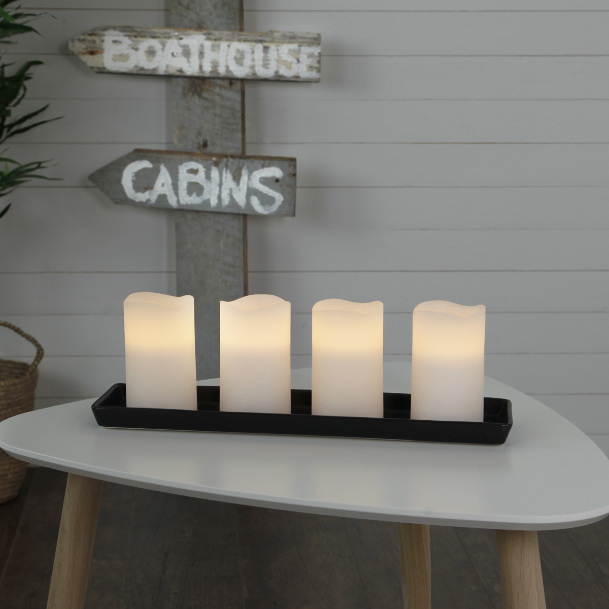 LED Kerzenset "May" - Echtwachs - flackernde LED - Timer - H: 12,5cm, D: 7,5cm - weiß - 4er Set LED Kerzenset "May" - Echtwachs - flackernde LED - Timer - H: 12,5cm, D: 7,5cm - weiß - 4er Set