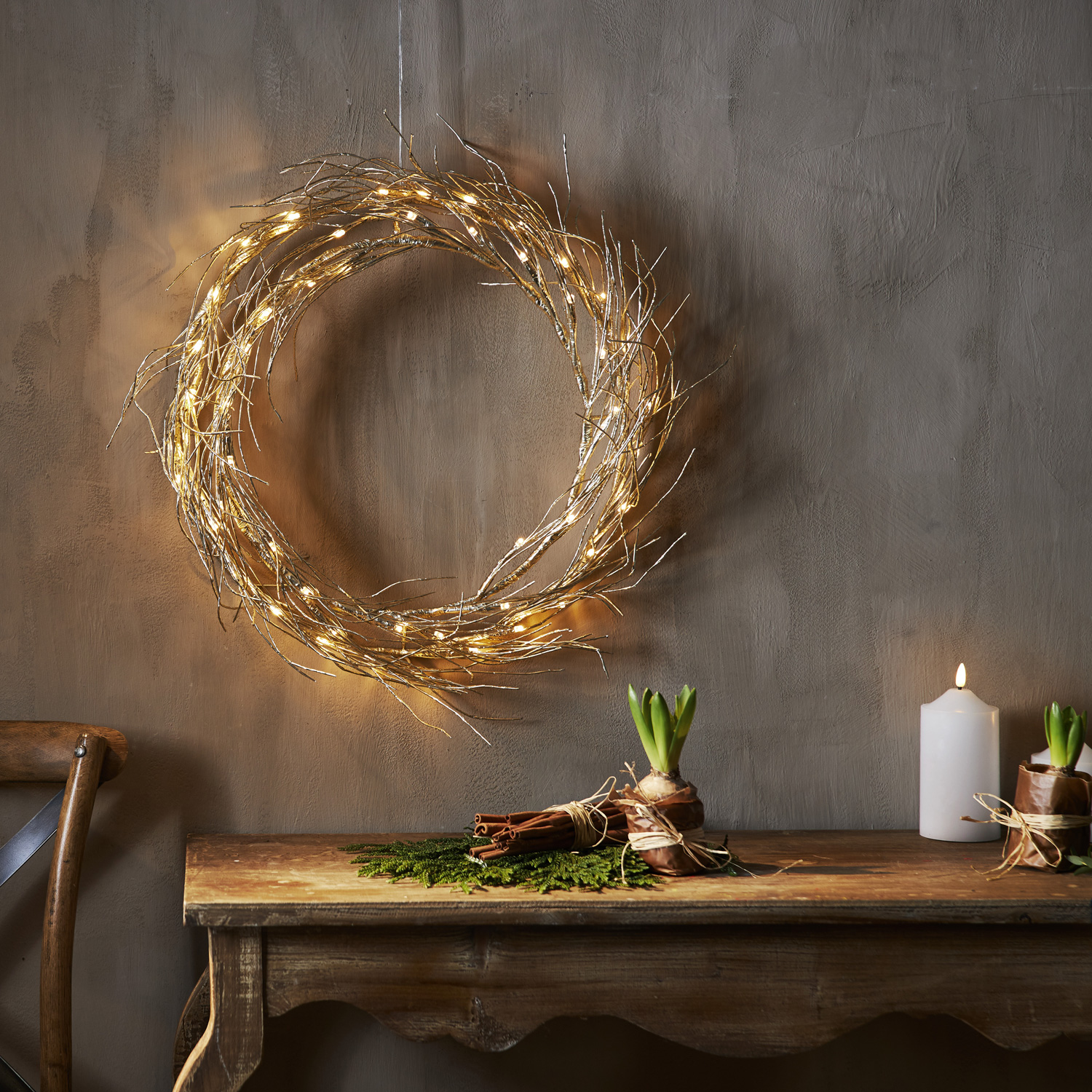 LED Lichtkranz Fizzy - 50 warmweiße LED - D: 45cm - Indoor - gold LED Lichtkranz Fizzy - 50 warmweiße LED - D: 45cm - Indoor - gold