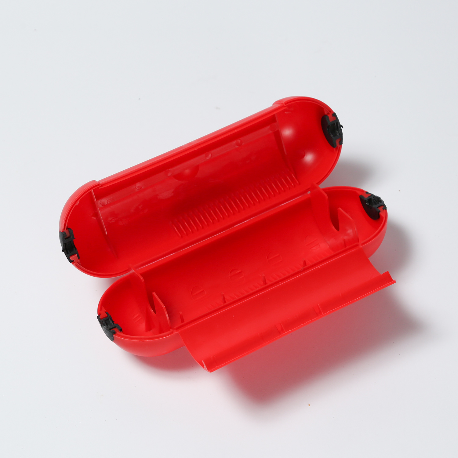 Kabelschutzdose, rot - zur Verlegung von Stromkabeln im Freien (Kabelbox) Kabelschutzdose, rot - zur Verlegung von Stromkabeln im Freien (Kabelbox)