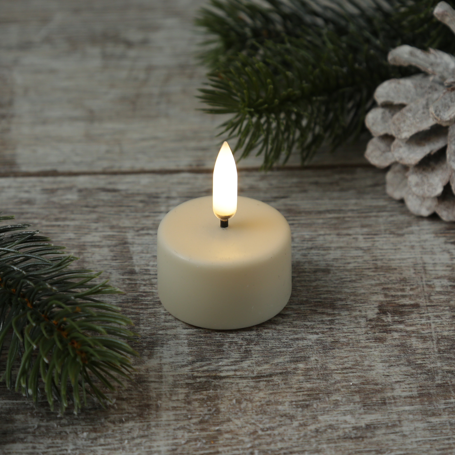 LED Teelicht THEA - realistische 3D Flamme - D: 4cm - Timer - Batteriebetrieb - creme LED Teelicht THEA - realistische 3D Flamme - D: 4cm - Timer - Batteriebetrieb - creme