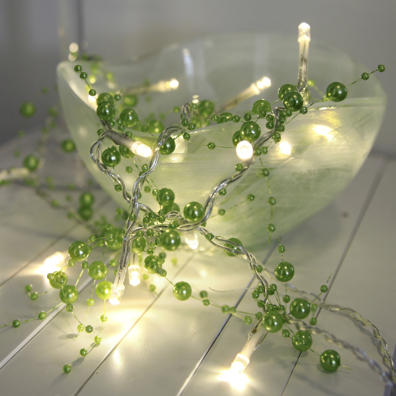 LED Lichterkette mit Perlen - 20 warmweiße LED - 1,15m - Batteriebetrieb - Timer - grün LED Lichterkette mit Perlen - 20 warmweiße LED - 1,15m - Batteriebetrieb - Timer - grün