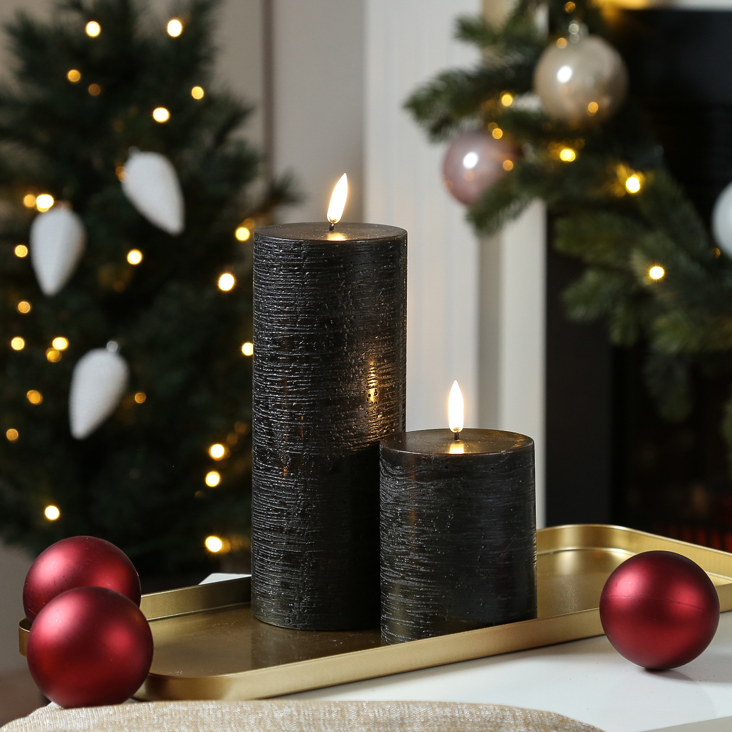 LED Kerze PIA - Rustik-Optik - Echtwachs - H: 20cm - D: 7,8cm - Timer - bis zu 1000 Std. - schwarz LED Kerze PIA - Rustik-Optik - Echtwachs - H: 20cm - D: 7,8cm - Timer - bis zu 1000 Std. - schwarz