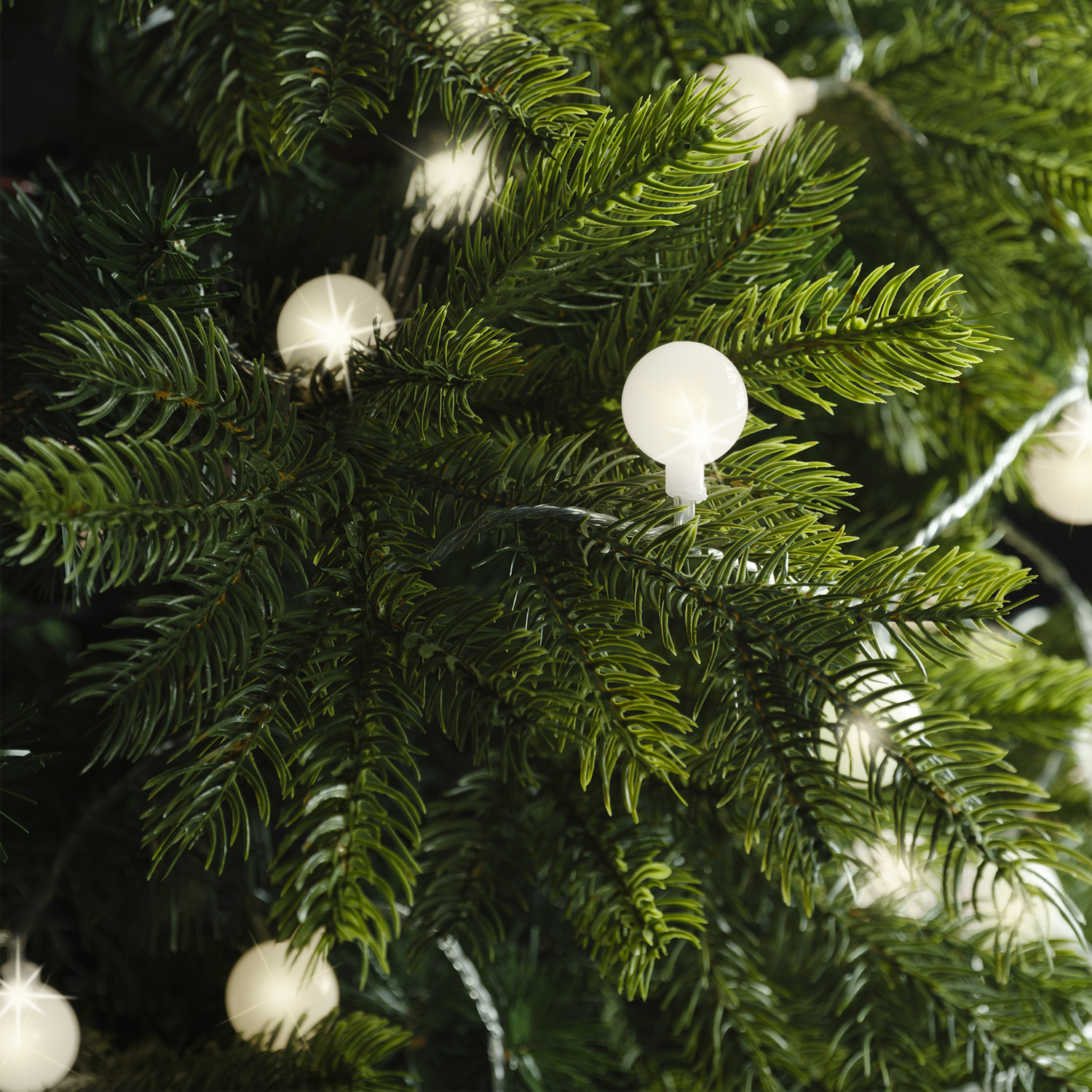 LED Lichterkette BERRY TWINKLE - 60 weiße XL Kugeln - 8 Funktionen - Timer - L:9m - für Außen LED Lichterkette BERRY TWINKLE - 60 weiße XL Kugeln - 8 Funktionen - Timer - L:9m - für Außen