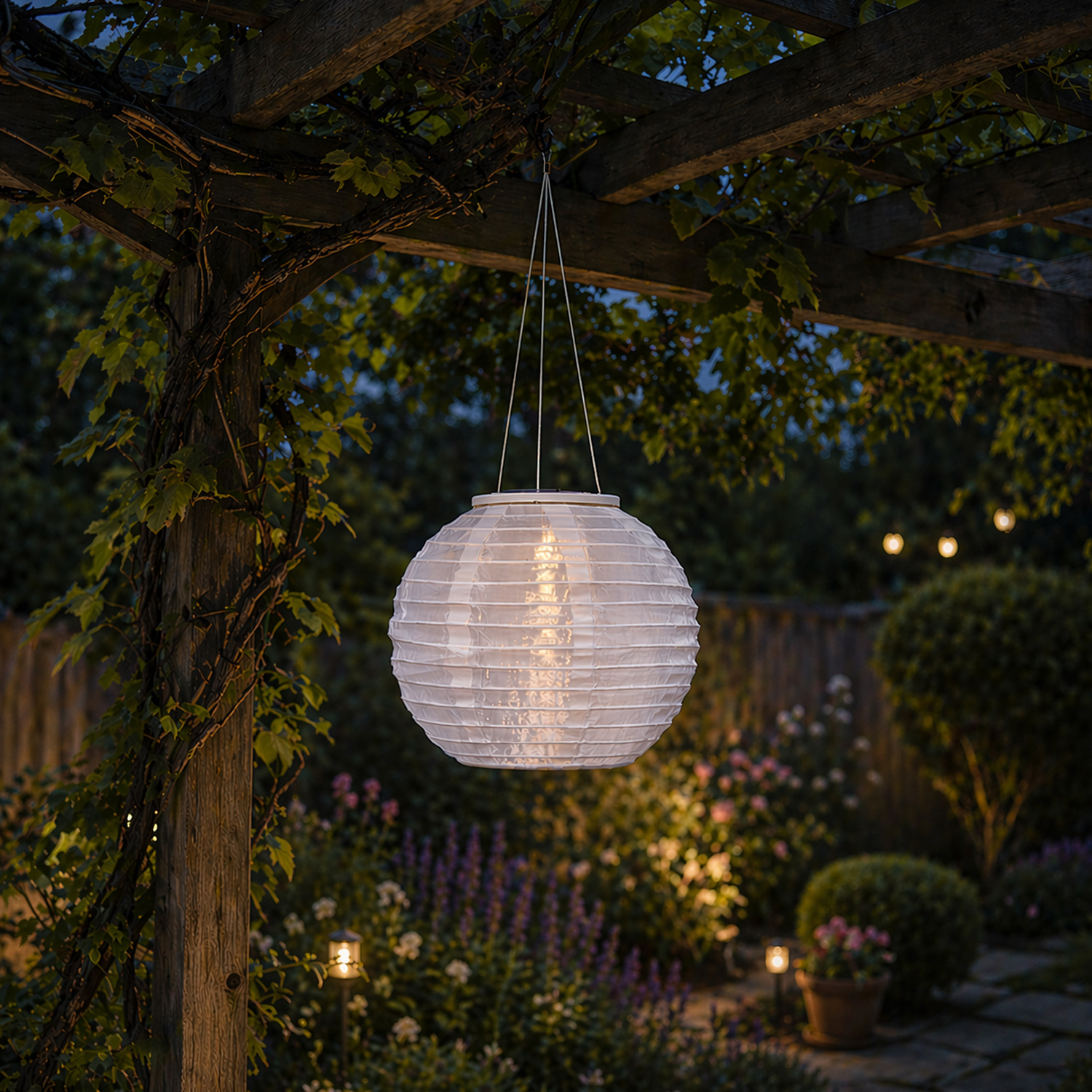 LED Solar Lampion - warmweiße LED - H: 21cm - D: 25cm - Lichtsensor - weiß
