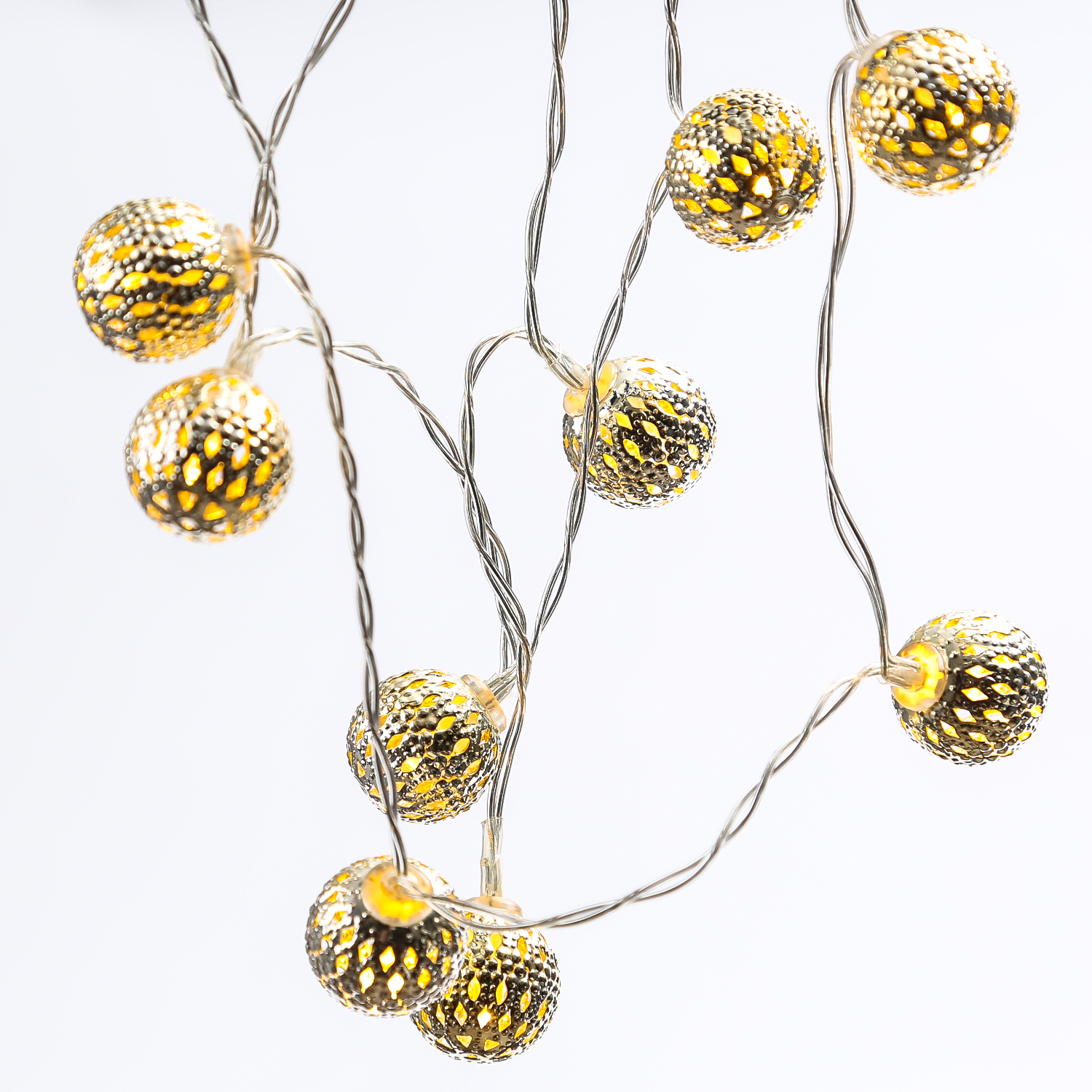 LED Dekolichterkette Metallkugeln - 20 warmweiße LED - D: 4cm - L: 2,76m - Netzteil - silber LED Dekolichterkette Metallkugeln - 20 warmweiße LED - D: 4cm - L: 2,76m - Netzteil - silber