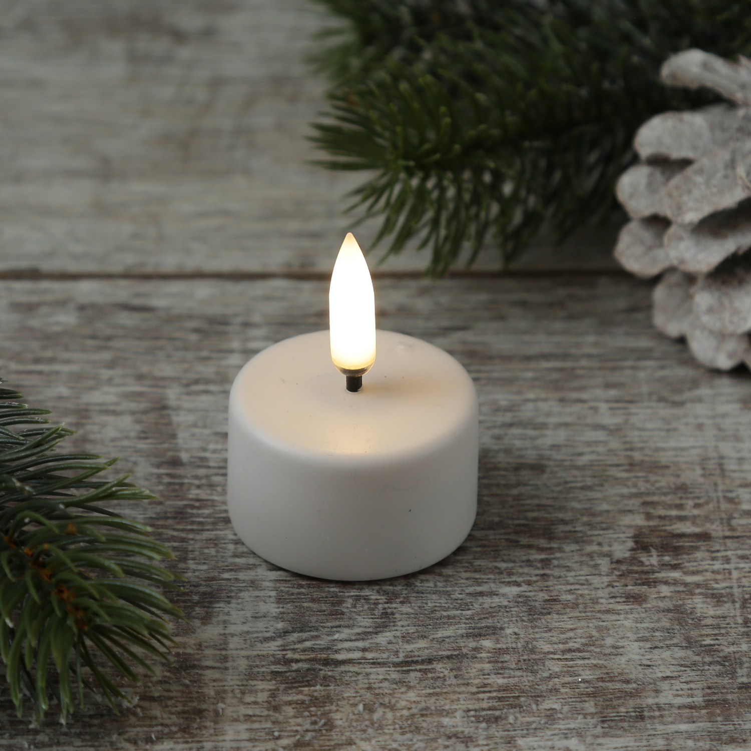 LED Teelicht THEA - realistische 3D Flamme - D: 4cm - Timer - Batteriebetrieb - weiß