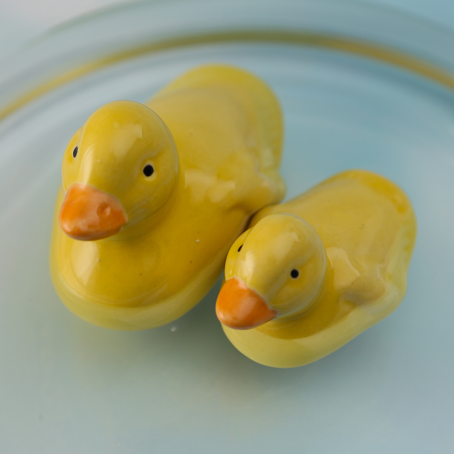 Teichdeko ENTE - Dekofigur - Porzellan - schwimmend - L: 9,7cm - H: 7,5cm - gelb Teichdeko ENTE - Dekofigur - Porzellan - schwimmend - L: 9,7cm - H: 7,5cm - gelb