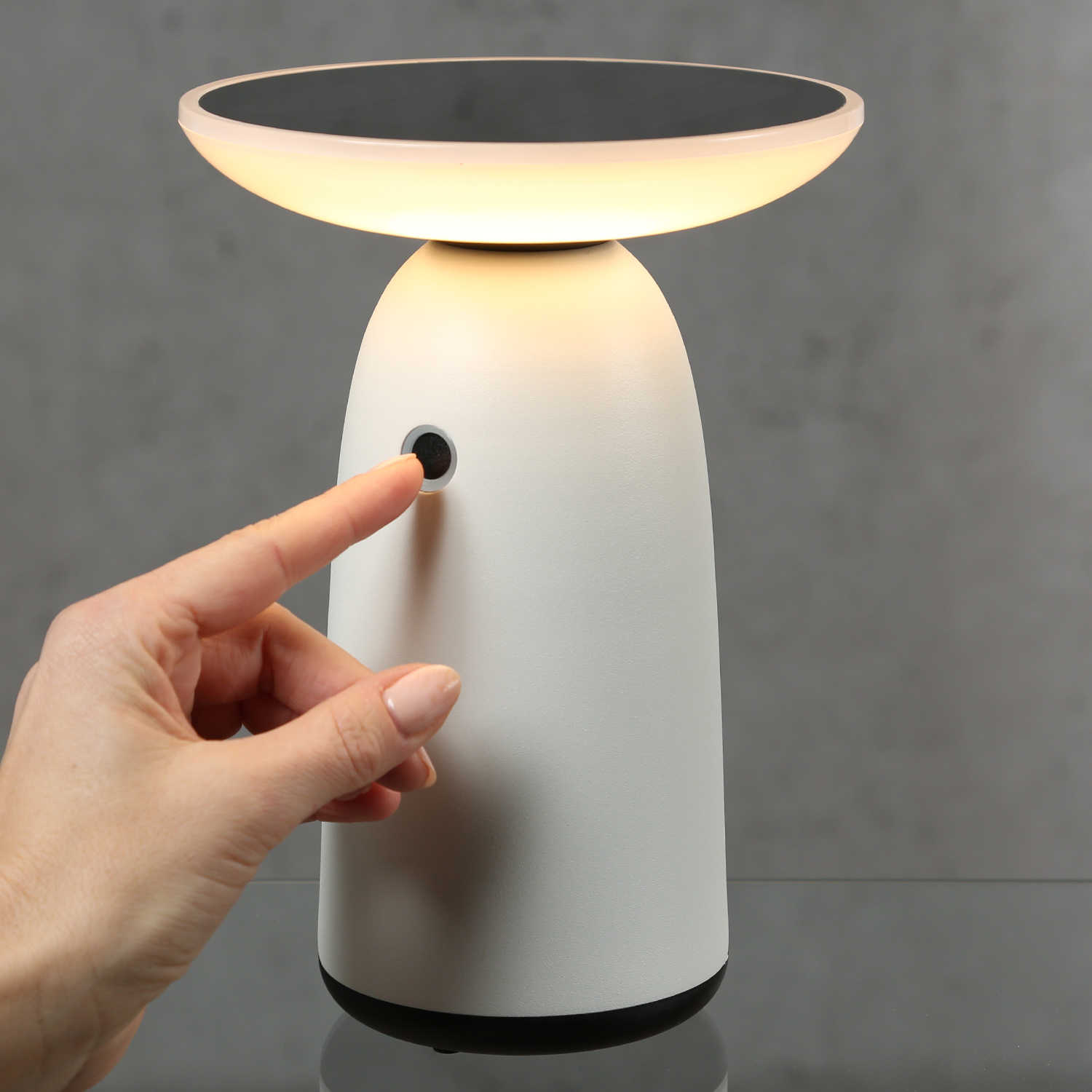 LED Solar Garten Tischleuchte - 3 Helligkeitsstufen - H: 22cm - Lichtsensor - für Außen - weiß LED Solar Garten Tischleuchte - 3 Helligkeitsstufen - H: 22cm - Lichtsensor - für Außen - weiß