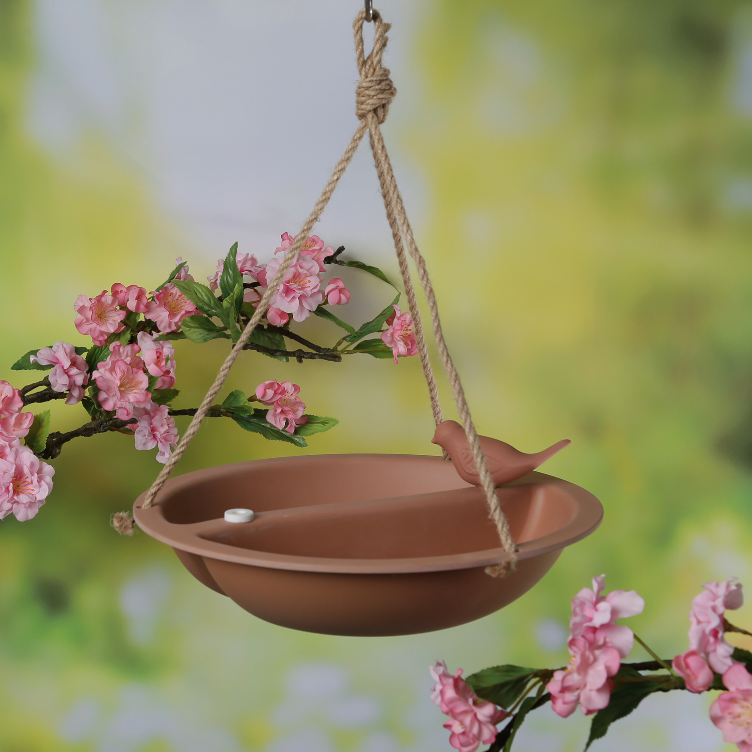 Futterstelle mit Vögelchen - Vogeltränke zum Aufhängen - Bambus - D: 27cm - braun Futterstelle mit Vögelchen - Vogeltränke zum Aufhängen - Bambus - D: 27cm - braun