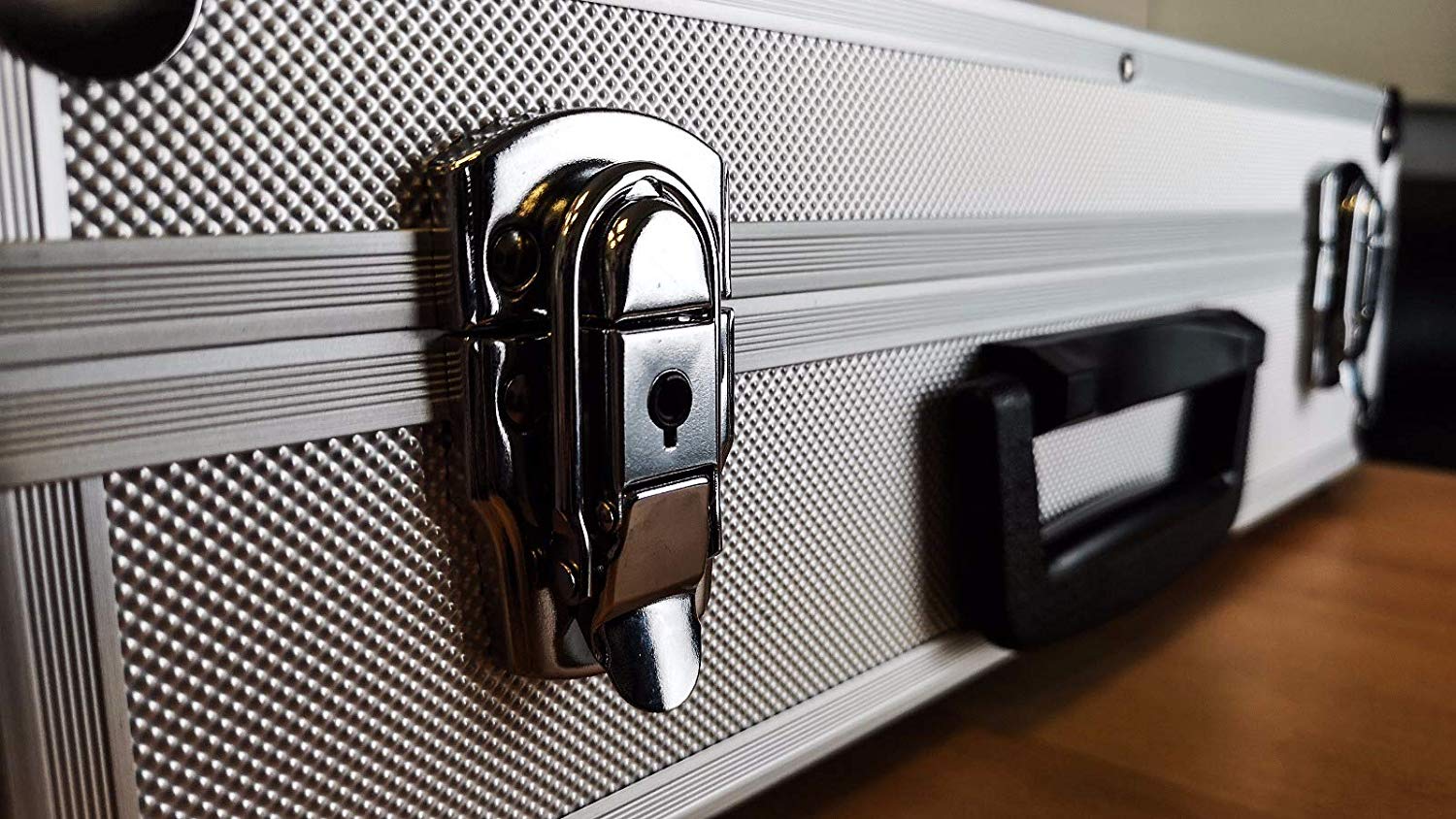 GORANDO® Transportkoffer mit Aluminiumrahmen | 440x300x130mm | Koffer für Werkzeuge, Kameras, Messgeräte etc. | bis 10kg