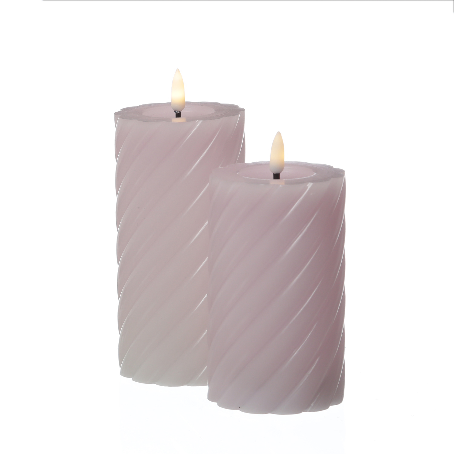 LED Stumpenkerze TWIST - Echtwachs - warmweiße 3D Flamme - H: 17,5cm - Batterie - Timer - flieder LED Stumpenkerze TWIST - Echtwachs - warmweiße 3D Flamme - H: 17,5cm - Batterie - Timer - flieder