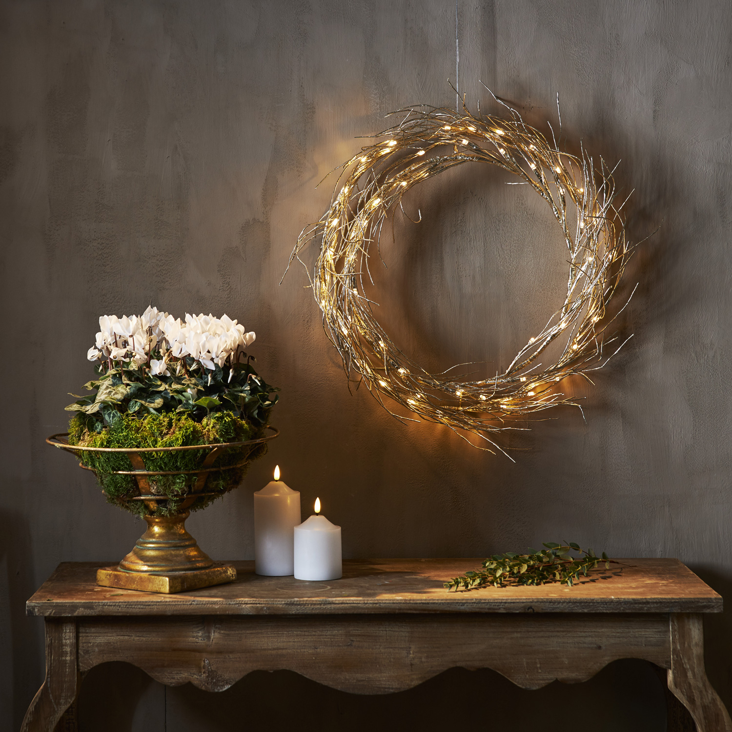 LED Lichtkranz Fizzy - 50 warmweiße LED - D: 45cm - Indoor - gold LED Lichtkranz Fizzy - 50 warmweiße LED - D: 45cm - Indoor - gold