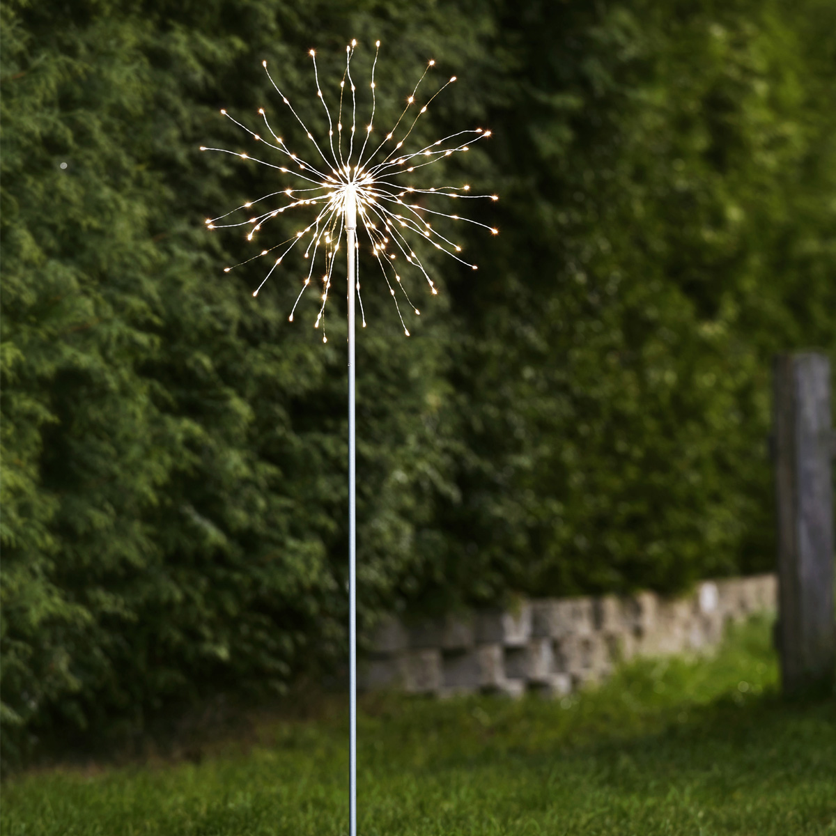 LED Dekostab "Firework" - H: 110cm - 160 kleine daylight LED - inkl. Trafo - outdoor - silber LED Dekostab "Firework" - H: 110cm - 160 kleine daylight LED - inkl. Trafo - outdoor - silber