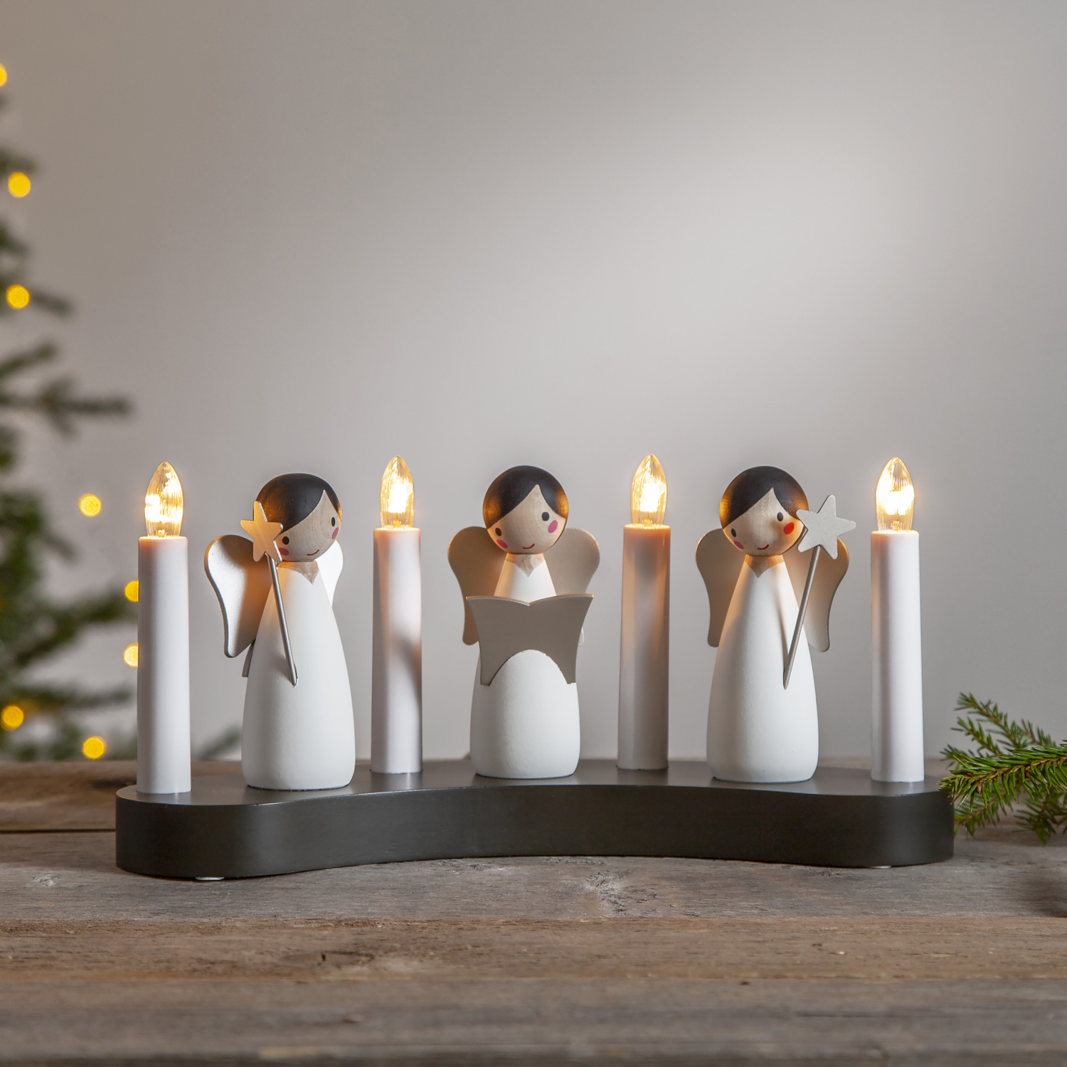 Fensterleuchter Angel Choir - 4flammig - warmweiße Glühlampen - H: 15cm - Kabel - Innen - weiß Fensterleuchter Angel Choir - 4flammig - warmweiße Glühlampen - H: 15cm - Kabel - Innen - weiß