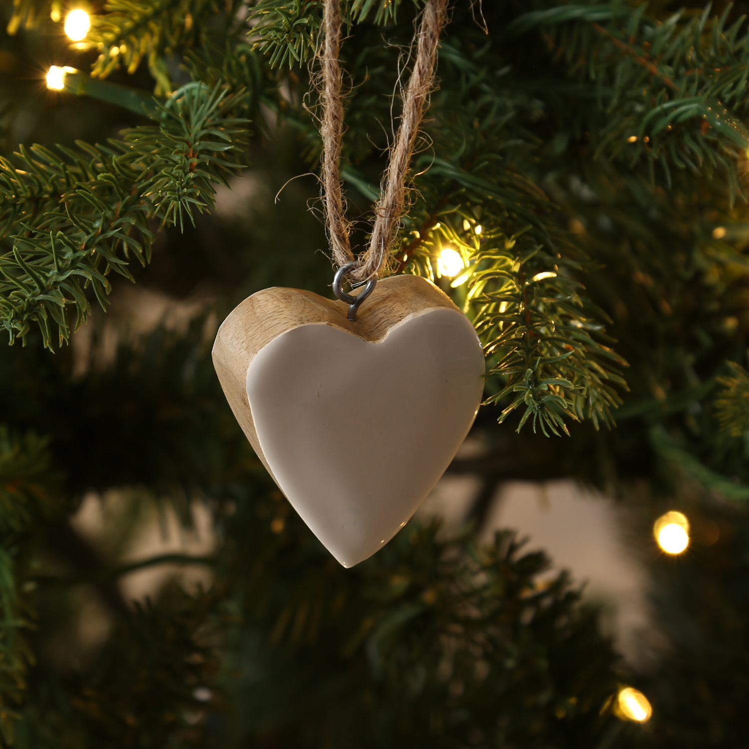 Holzherz - Mangoholz - Kordel - hängend - einseitig emailliert - H: 6cm - natur, weiß Holzherz - Mangoholz - Kordel - hängend - einseitig emailliert - H: 6cm - natur, weiß