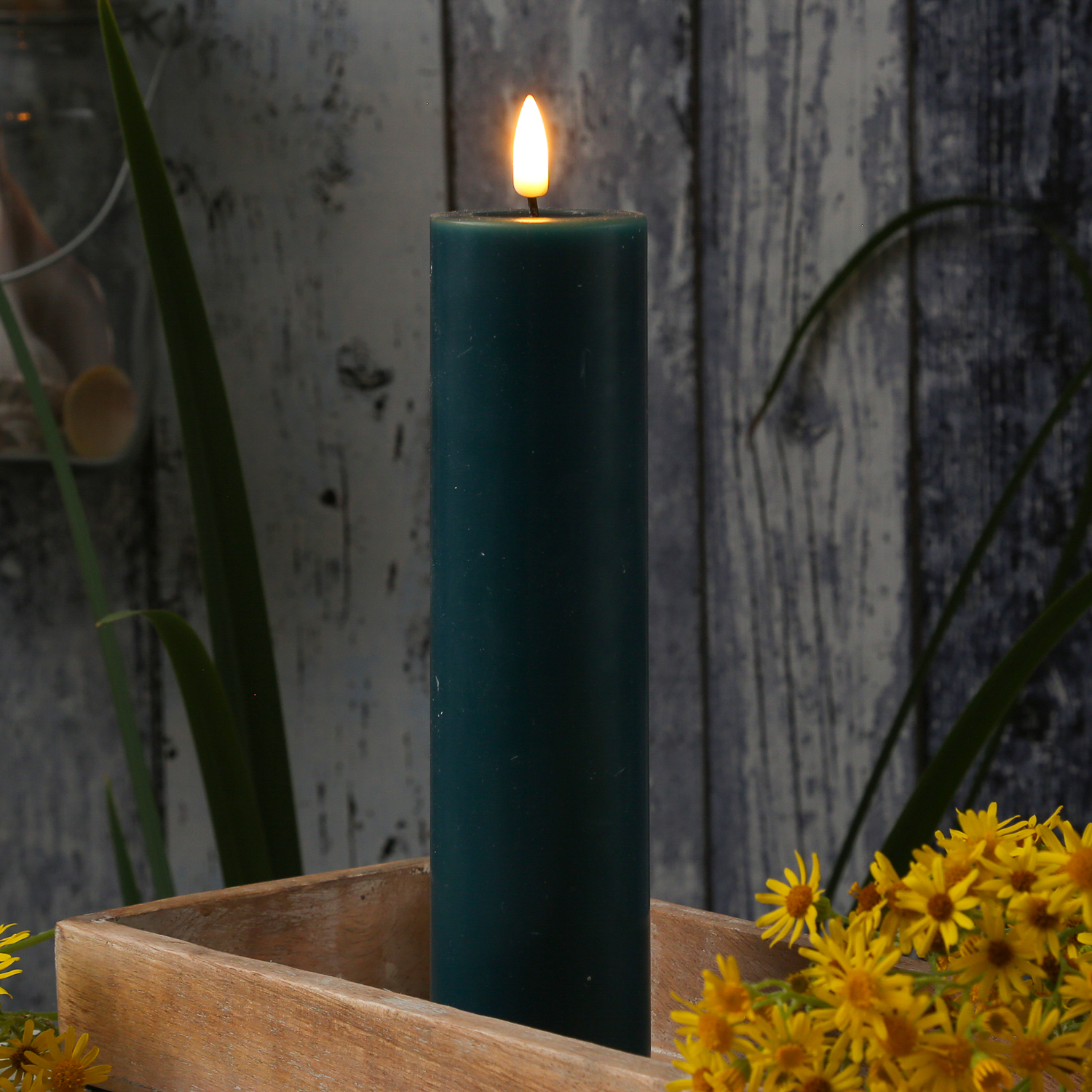 LED Stumpenkerze MIA - Echtwachs - realistische 3D Flamme - H: 20cm - D: 5cm - petrol LED Stumpenkerze MIA - Echtwachs - realistische 3D Flamme - H: 20cm - D: 5cm - petrol