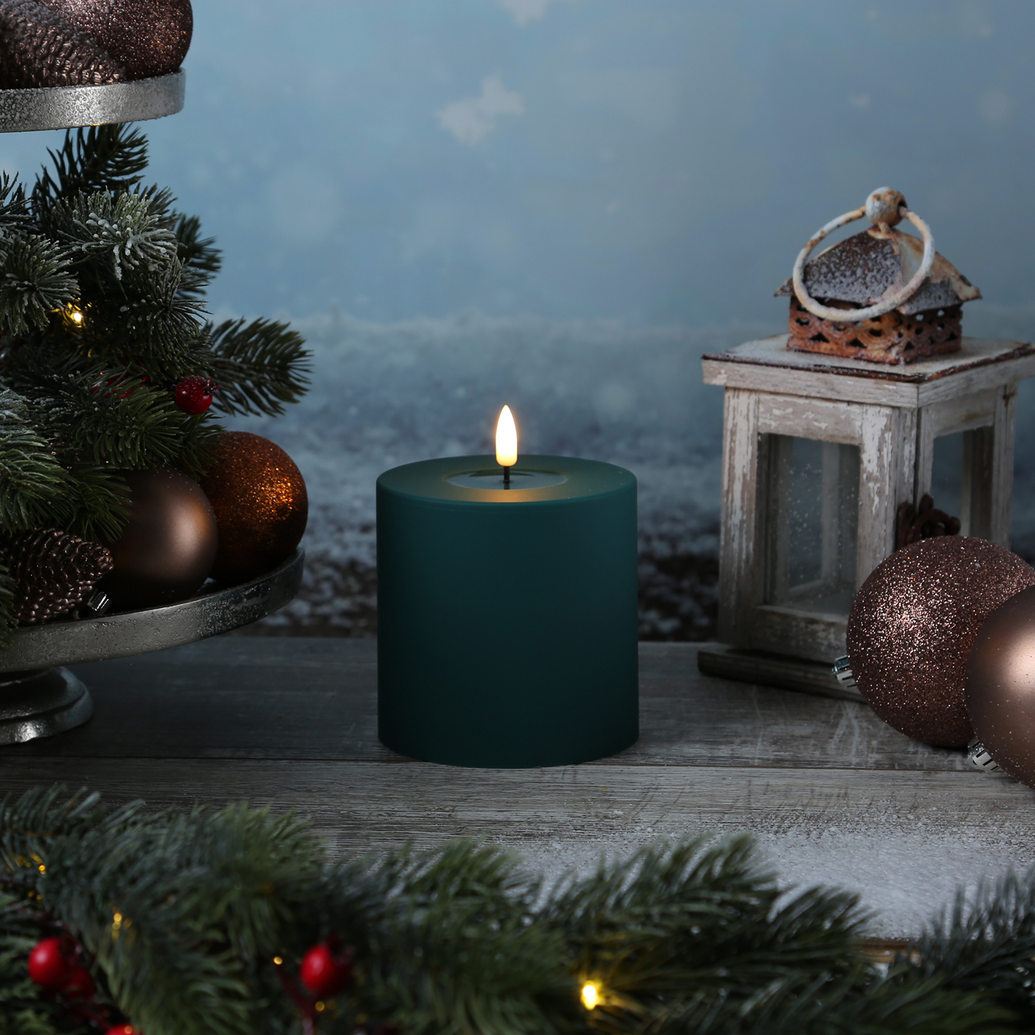 LED Stumpenkerze MIA - Kunststoff - realistische 3D Flamme - H: 10cm - f. Außen - dunkelgrün LED Stumpenkerze MIA - Kunststoff - realistische 3D Flamme - H: 10cm - f. Außen - dunkelgrün