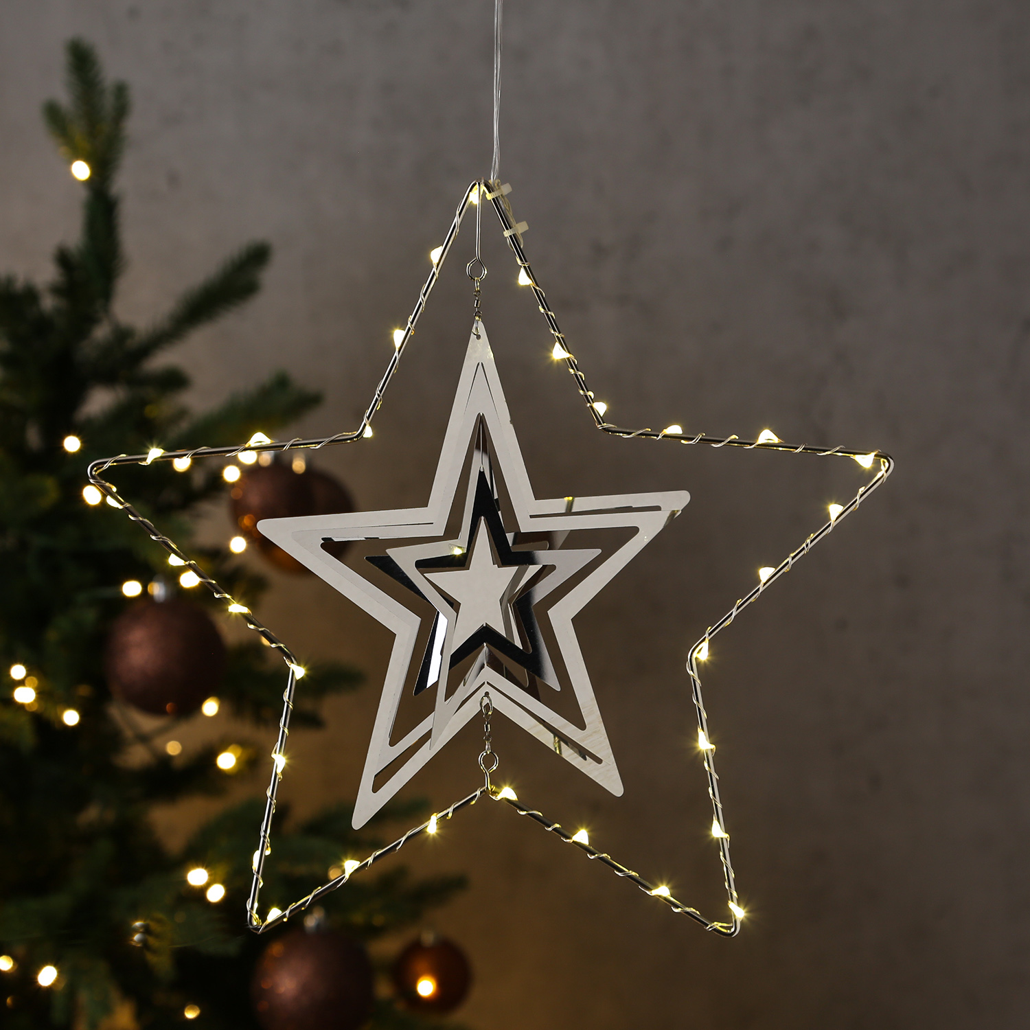 LED Stern - 3D Dekohänger - Metallstern - 30 warmweiße LED - D: 30cm - Timer - silber LED Stern - 3D Dekohänger - Metallstern - 30 warmweiße LED - D: 30cm - Timer - silber