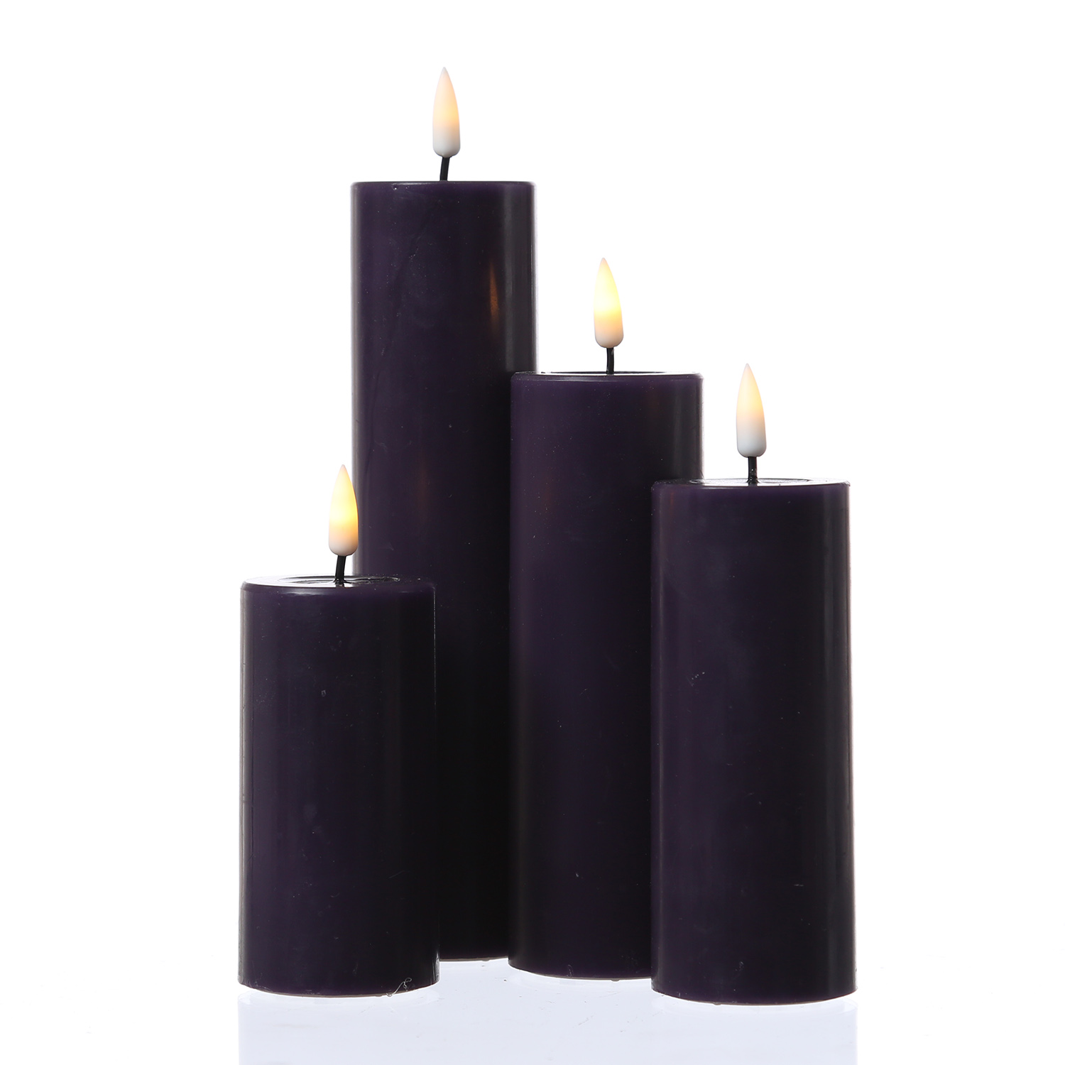 LED Stumpenkerze MIA - Echtwachs - realistische 3D Flamme - H: 12,5cm - D: 5cm - dunkellila