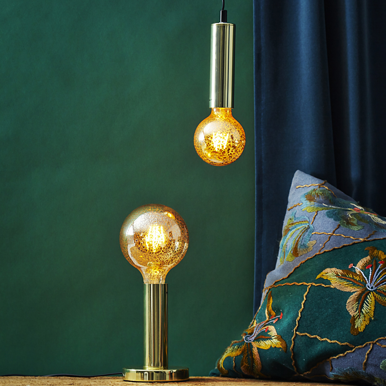 Lampenhalterung | GLANS | E27 | 12cm x 17cm | 180cm Kabel | Röhre lang | stehend | Messing Lampenhalterung | GLANS | E27 | 12cm x 17cm | 180cm Kabel | Röhre lang | stehend | Messing