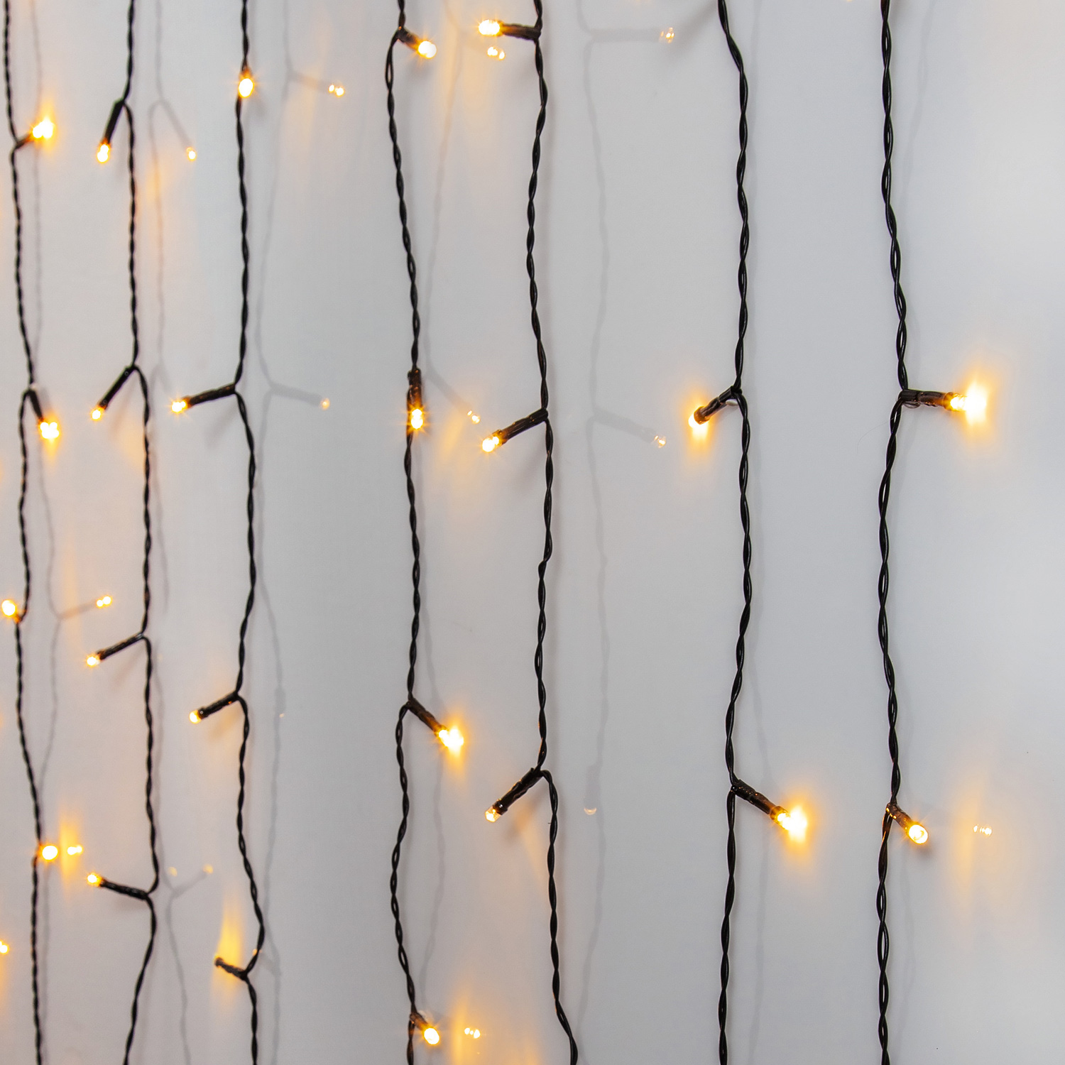 LED Lichtvorhang - Serie LED - outdoor - 80 ultra warmweiße LED - L: 1,3m, H: 1,3m - schwarzes Kabel LED Lichtvorhang - Serie LED - outdoor - 80 ultra warmweiße LED - L: 1,3m, H: 1,3m - schwarzes Kabel