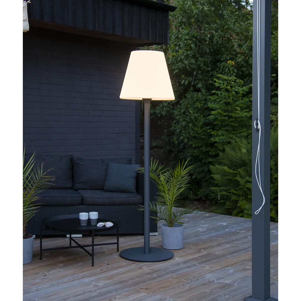 Garten Beistelllampe/Stehlampe - H: 187cm - weißer Lampenschirm, D: 50cm - E27 Fassung - Outdoor Garten Beistelllampe/Stehlampe - H: 187cm - weißer Lampenschirm, D: 50cm - E27 Fassung - Outdoor