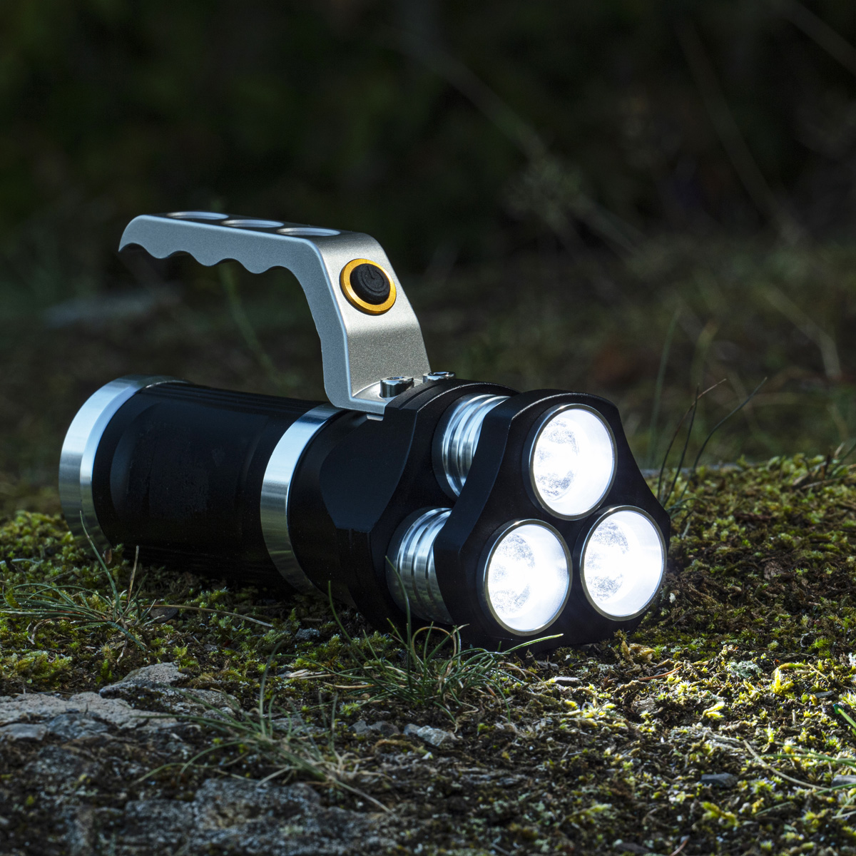 LED Handlampe - kaltweiße LED - 750lm - 16 x 4,8 x 6,3cm