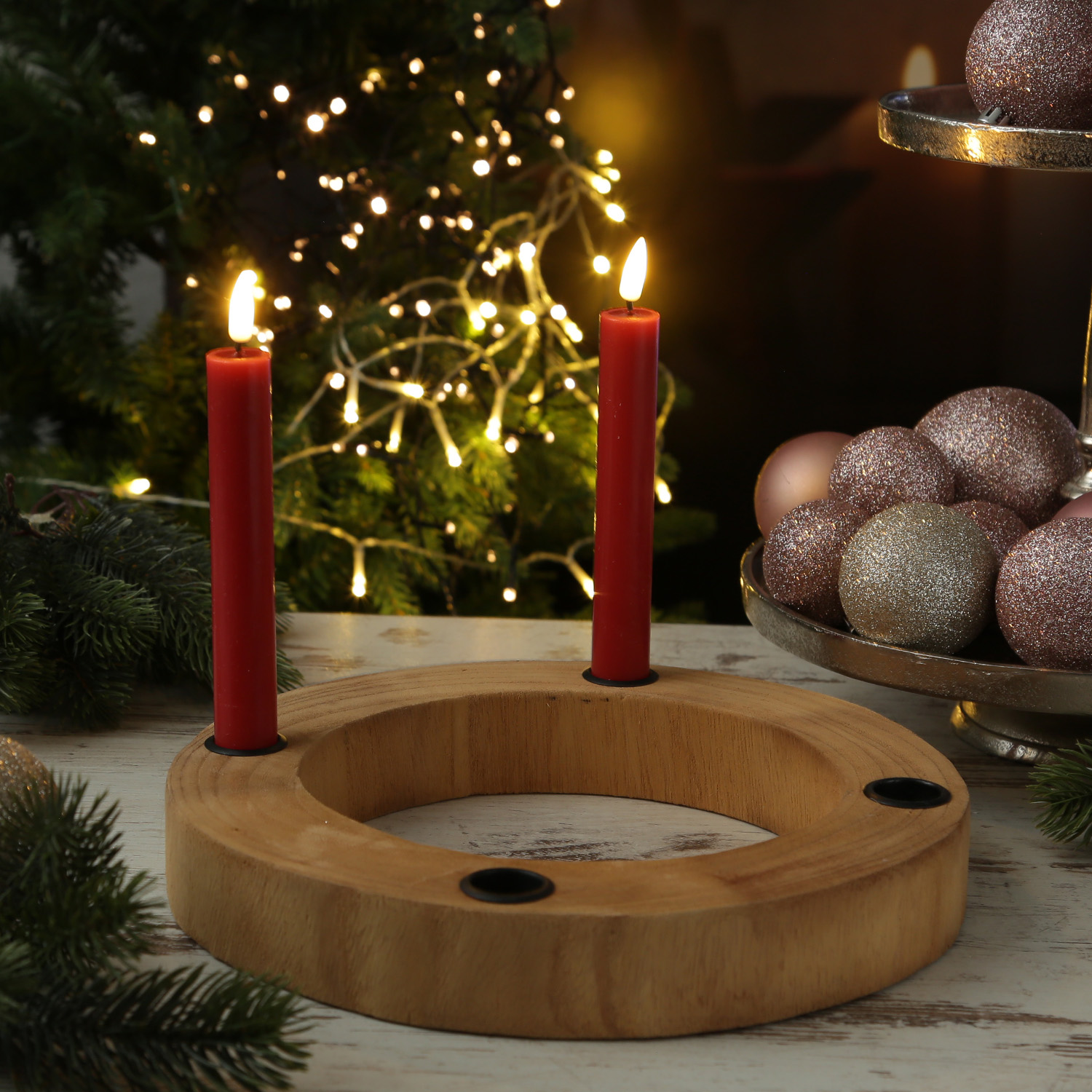 Stabkerzenhalter Adventskranz - Kerzenring für 4 Tafelkerzen - Kerzenständer - Holz - D: 27cm Stabkerzenhalter Adventskranz - Kerzenring für 4 Tafelkerzen - Kerzenständer - Holz - D: 27cm