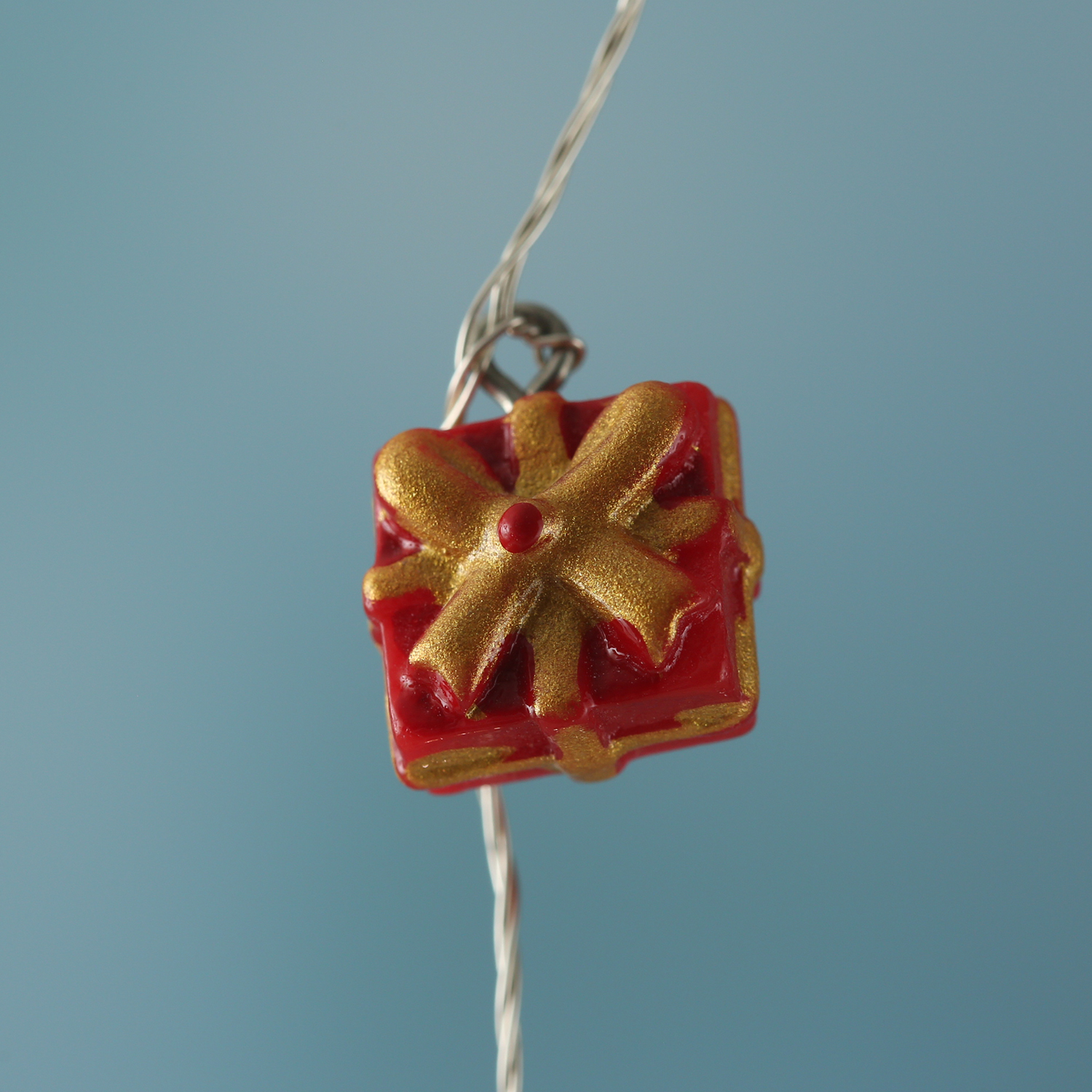 LED Drahtlichterkette GESCHENK - 20 warmweiße LED - L: 1,90m - Timer - Batterie - rot, gold LED Drahtlichterkette GESCHENK - 20 warmweiße LED - L: 1,90m - Timer - Batterie - rot, gold