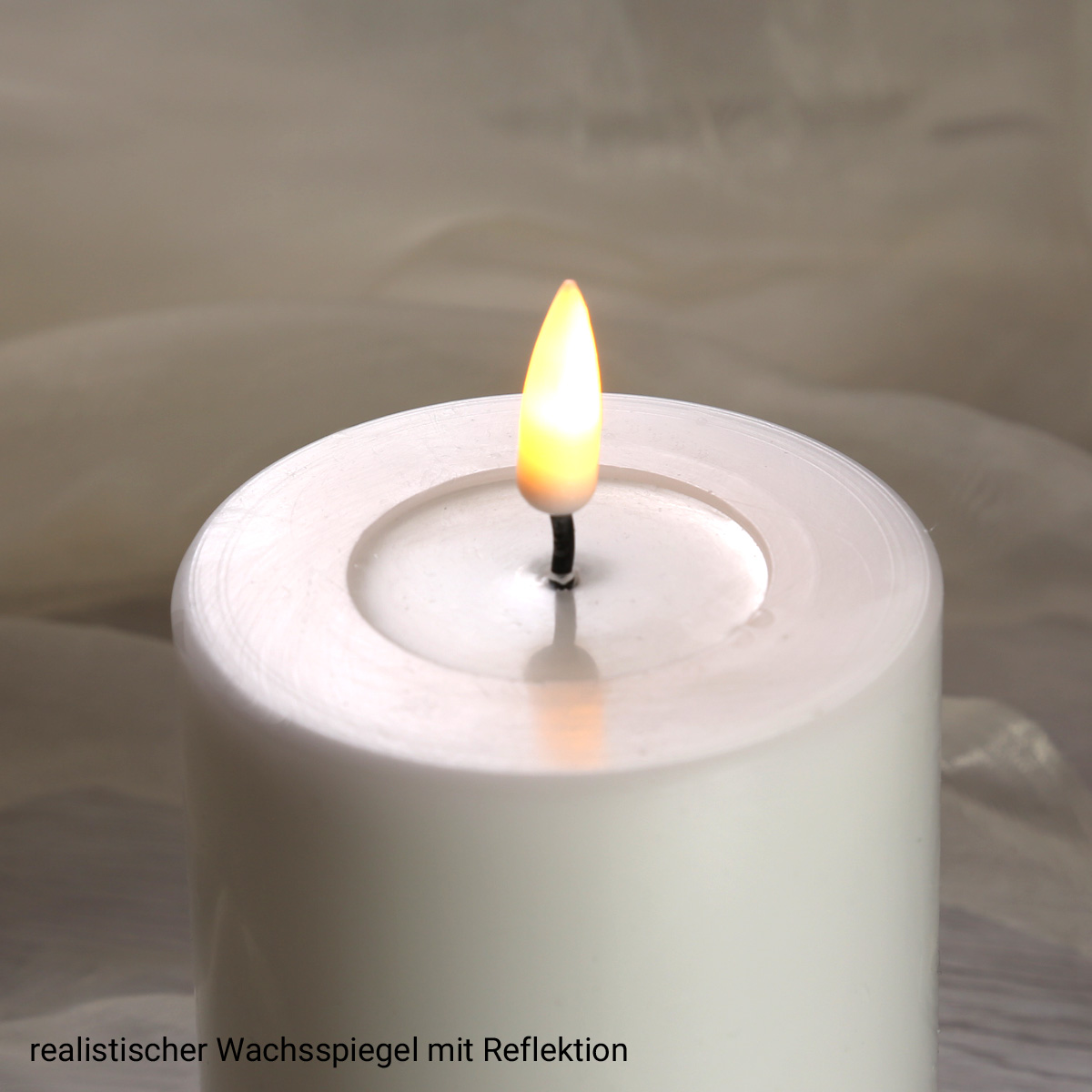 LED Stumpenkerze MIA - Echtwachs - realistische 3D Flamme - H: 15cm - Batteriebetrieb - weiß