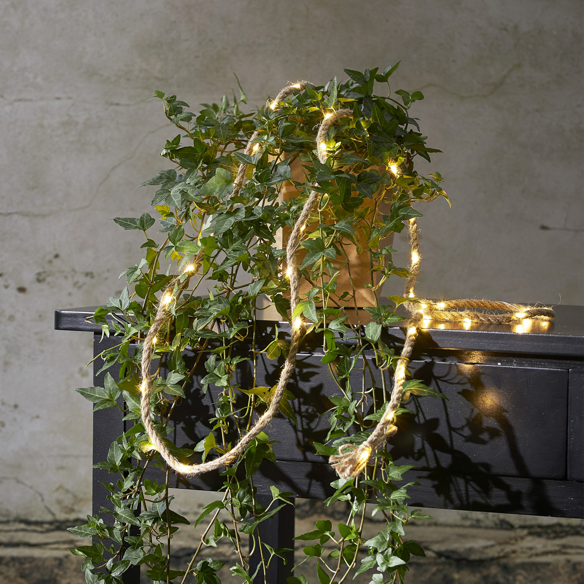 LED Lichterkette "Jutta" - Juteseil - 40 warmweiße LED - Batteriebetrieb - Timer - L: 200cm LED Lichterkette "Jutta" - Juteseil - 40 warmweiße LED - Batteriebetrieb - Timer - L: 200cm