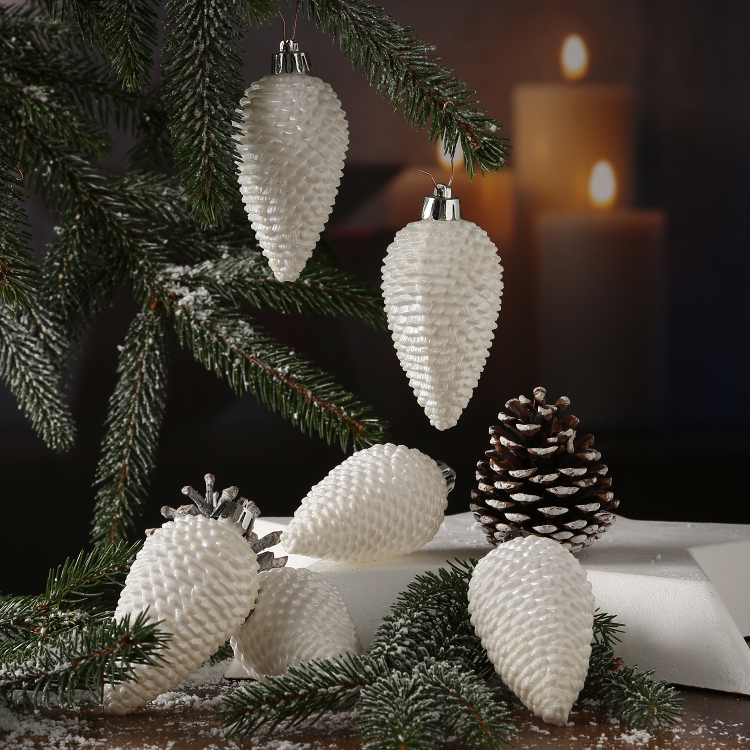 Christbaumschmuck ZAPFEN - Weihnachtsbaumschmuck - bruchfest - glitzernd - H: 8cm - weiß - 6er Set Christbaumschmuck ZAPFEN - Weihnachtsbaumschmuck - bruchfest - glitzernd - H: 8cm - weiß - 6er Set