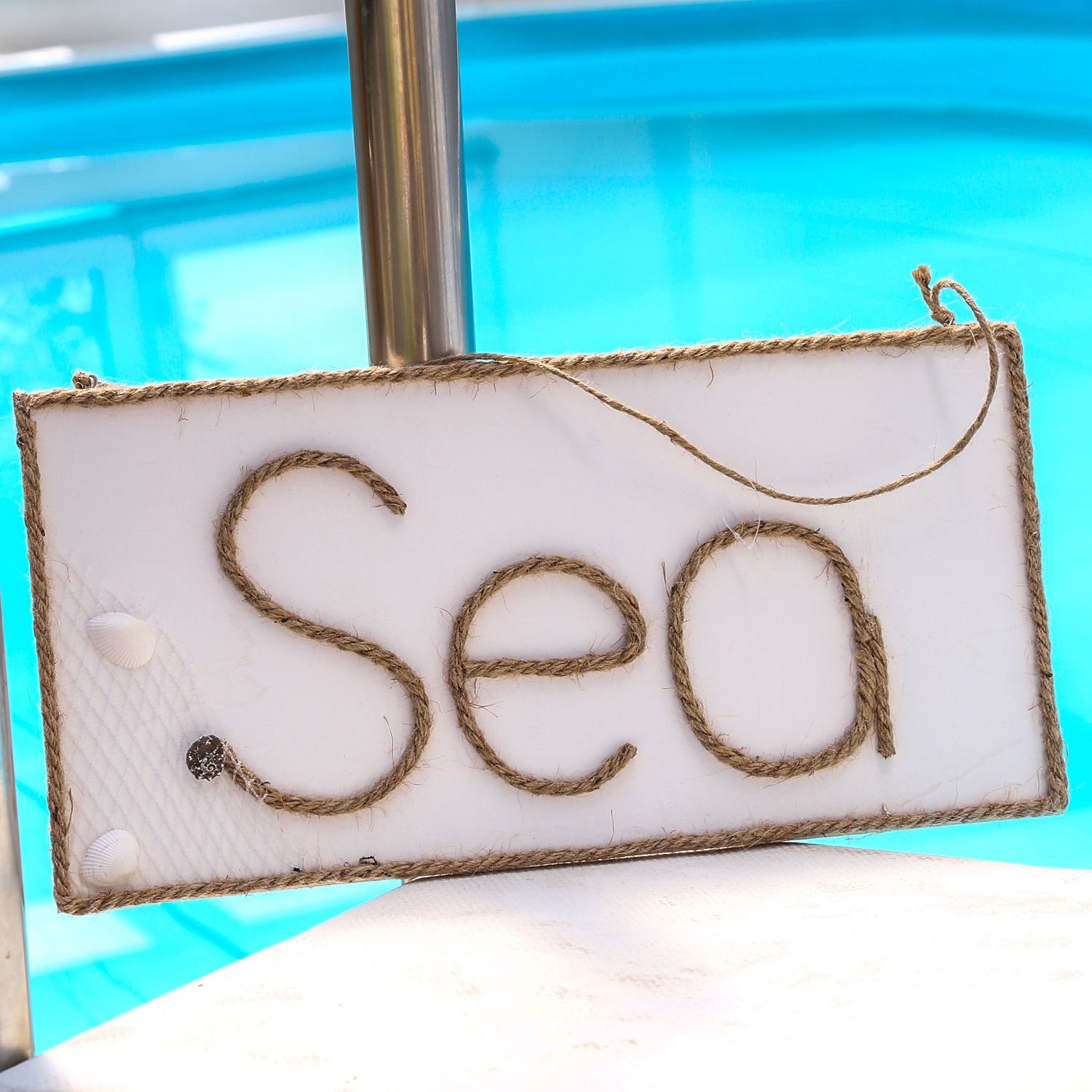 Wandschild SEA - Holzschild - Wanddeko - Schriftzug aus Juteseil - Seilhalterung - H: 20cm Wandschild SEA - Holzschild - Wanddeko - Schriftzug aus Juteseil - Seilhalterung - H: 20cm