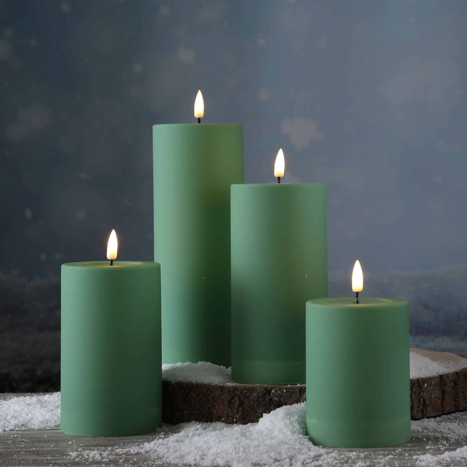 LED Stumpenkerze MIA - Kunststoff - realistische 3D Flamme - H: 20cm - outdoor - grün LED Stumpenkerze MIA - Kunststoff - realistische 3D Flamme - H: 20cm - outdoor - grün