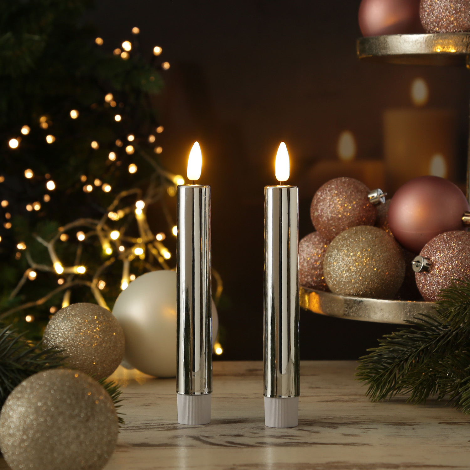 LED Stabkerzen - Tafelkerzen aus Kunststoff - H: 17cm - Timer - silber glänzend - 2er Set LED Stabkerzen - Tafelkerzen aus Kunststoff - H: 17cm - Timer - silber glänzend - 2er Set