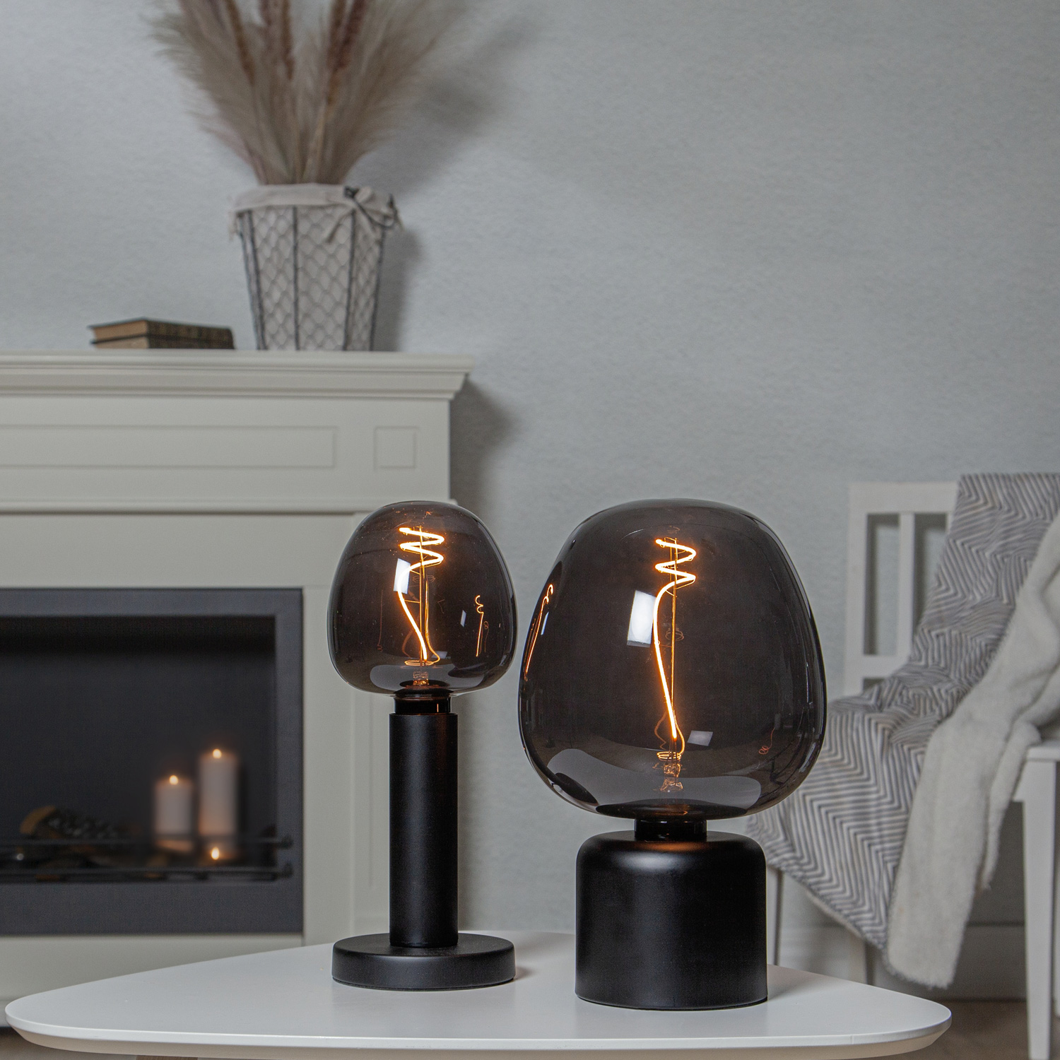 Lampenhalterung | GLANS | E27 | →12cm x ↑17cm | 180cm Kabel | Röhre lang | stehend | Schwarz Lampenhalterung | GLANS | E27 | →12cm x ↑17cm | 180cm Kabel | Röhre lang | stehend | Schwarz