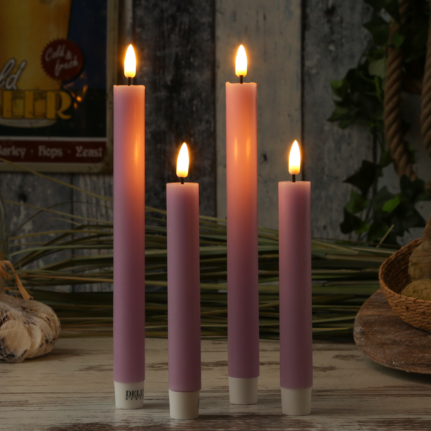 LED Stabkerzen MIA - Echtwachs - realistische 3D Flamme - H: 24cm - lavendel - 2 Stk LED Stabkerzen MIA - Echtwachs - realistische 3D Flamme - H: 24cm - lavendel - 2 Stk