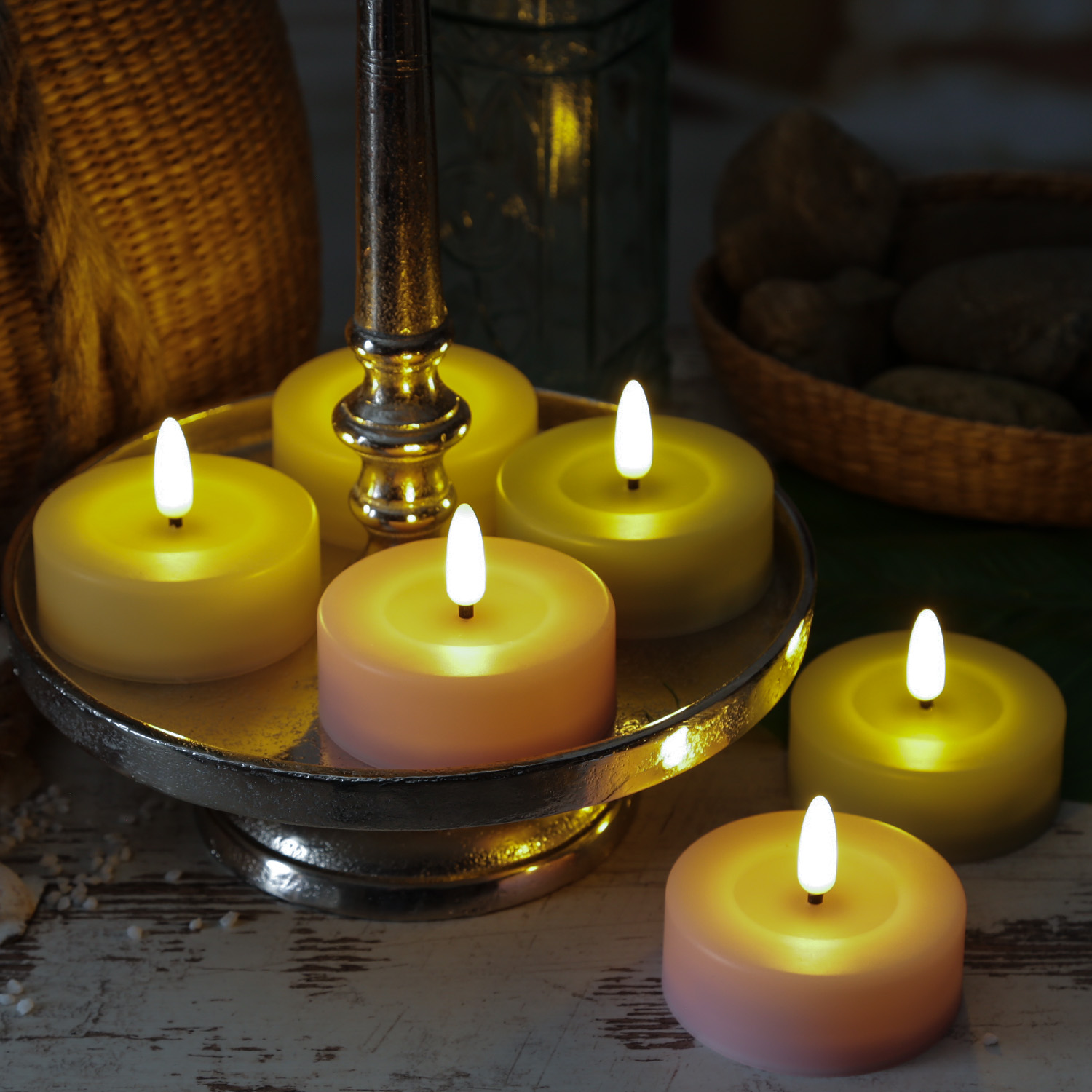 LED Maxi Teelichter - XL Outdoor Teelichter  - D: 6,5cm - Timer - Batteriebetrieb - creme - 2er Set