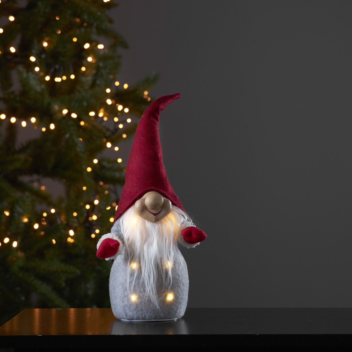 LED Stoff Wichtel mit Mütze - Weihnachtsmann - 6 warmweiße LED - H: 40cm - Batterie - rot LED Stoff Wichtel mit Mütze - Weihnachtsmann - 6 warmweiße LED - H: 40cm - Batterie - rot